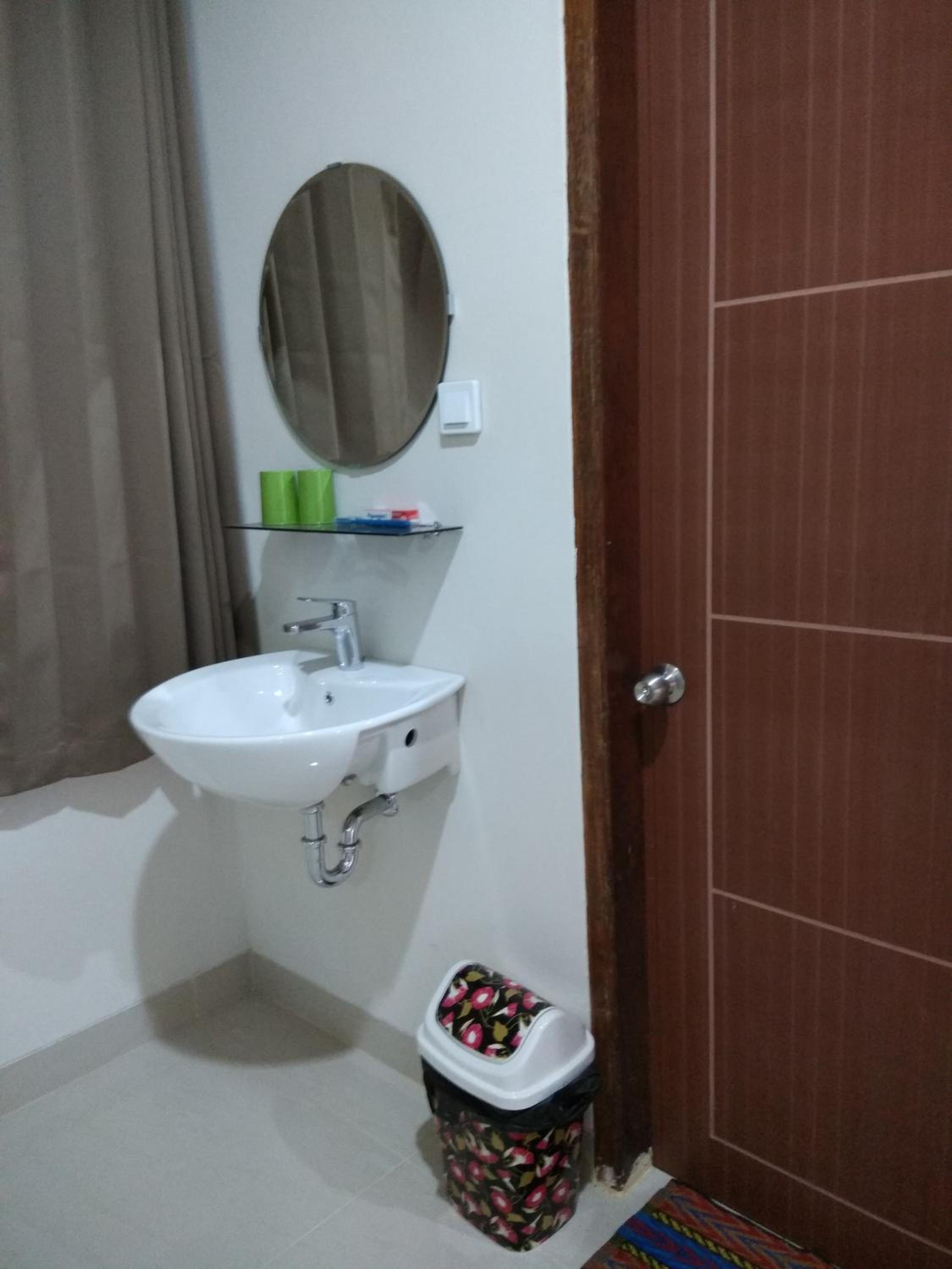 Double or Twin Room - Photo 5