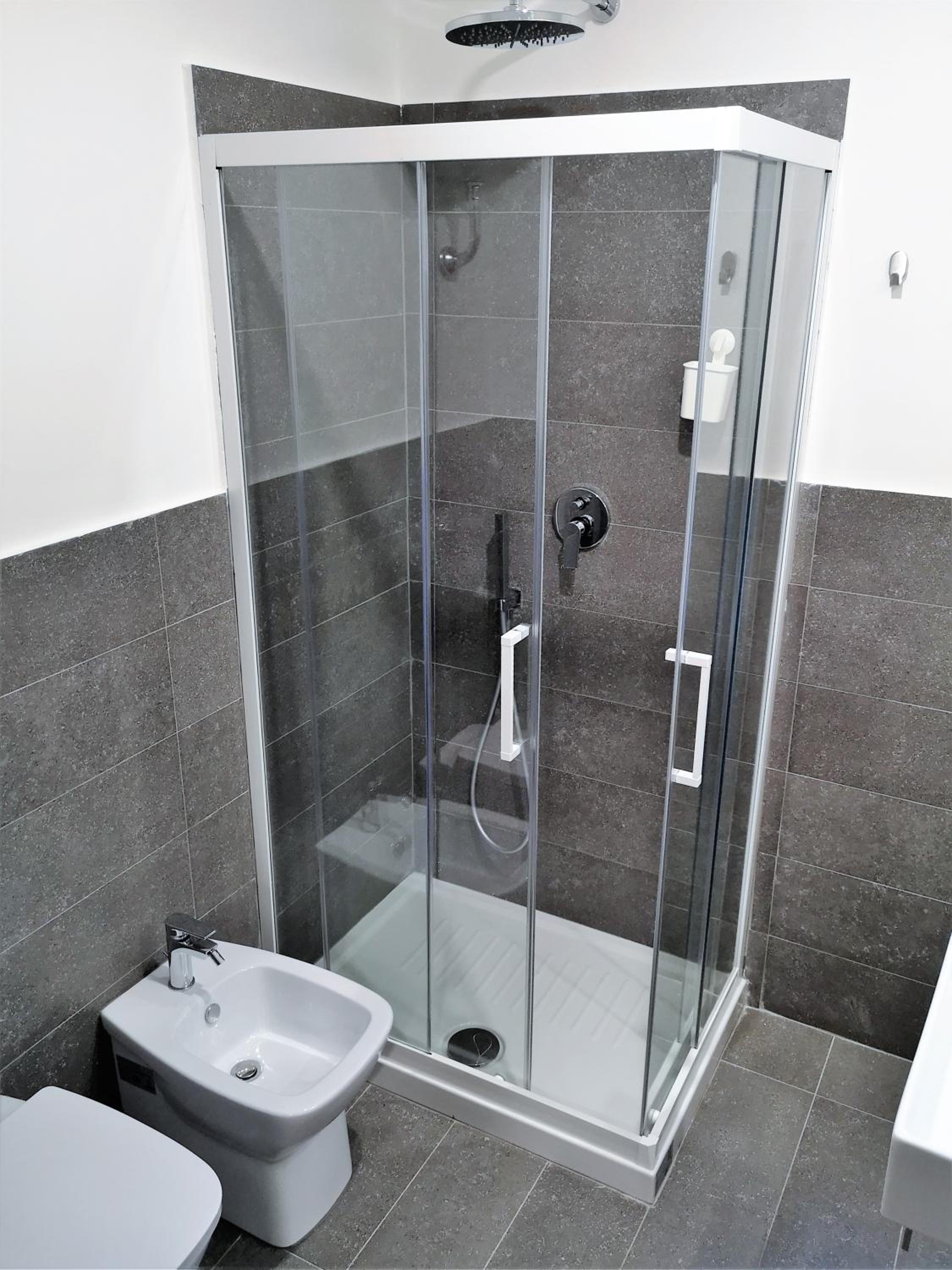 Standard Double or Twin Room photo 3