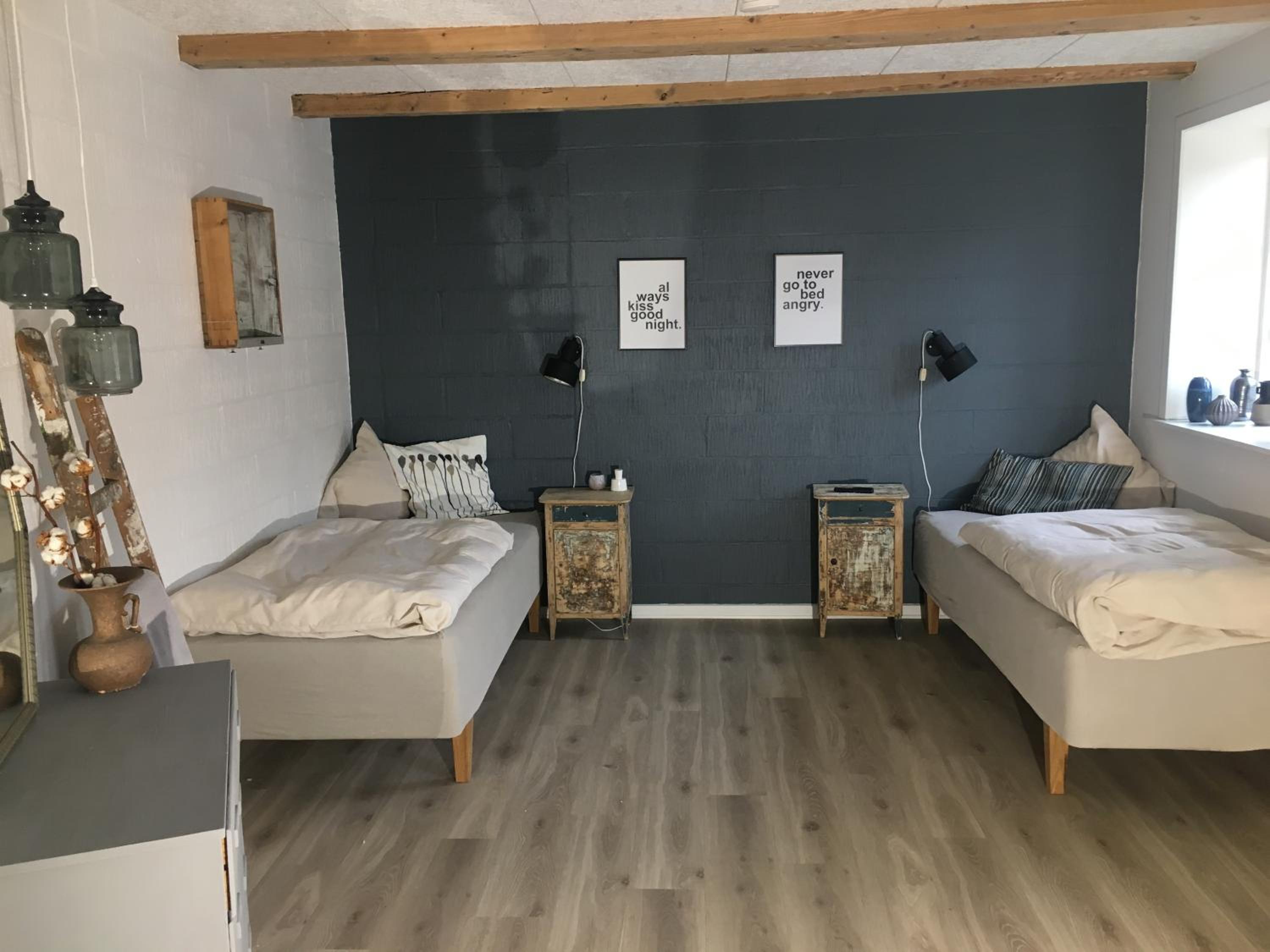 Double or Twin Room with Shared Bathroom photo 3