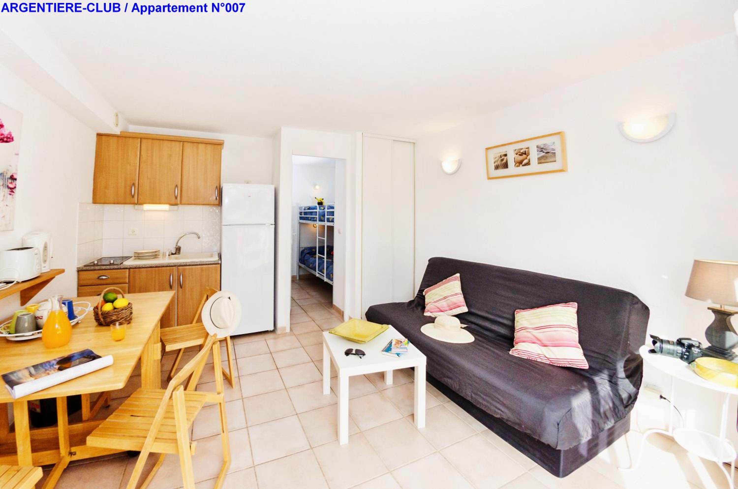 Apartment with Garden View