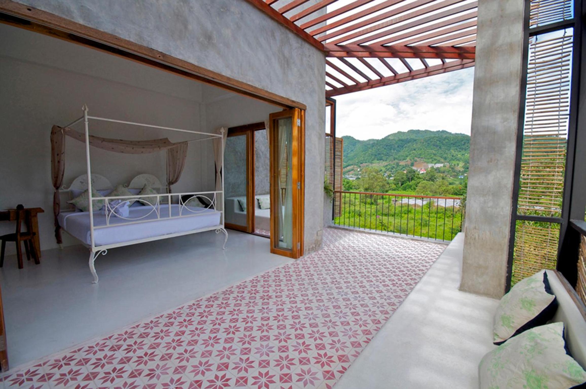 Deluxe King Suite