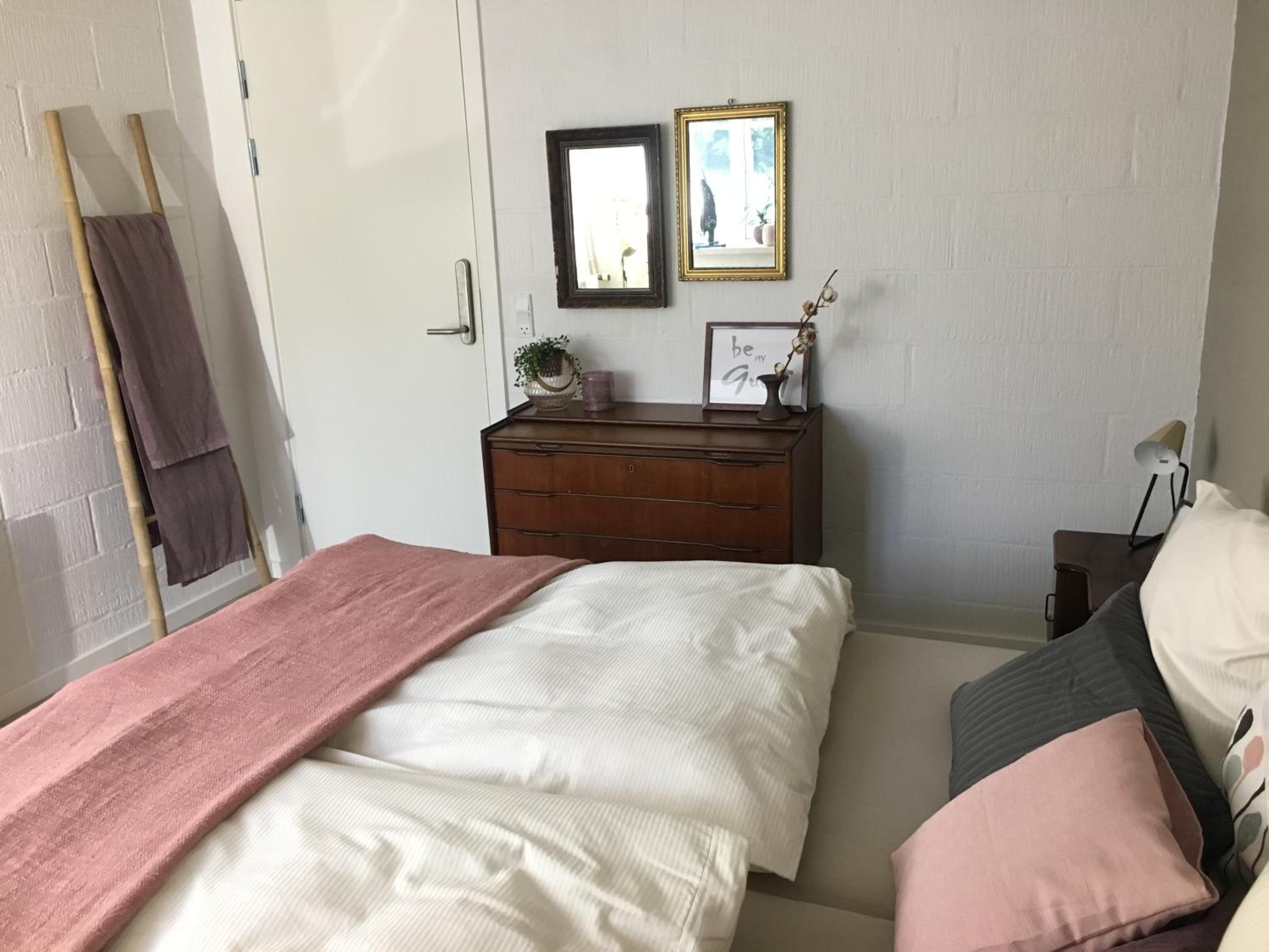 Double or Twin Room with Shared Bathroom photo 1