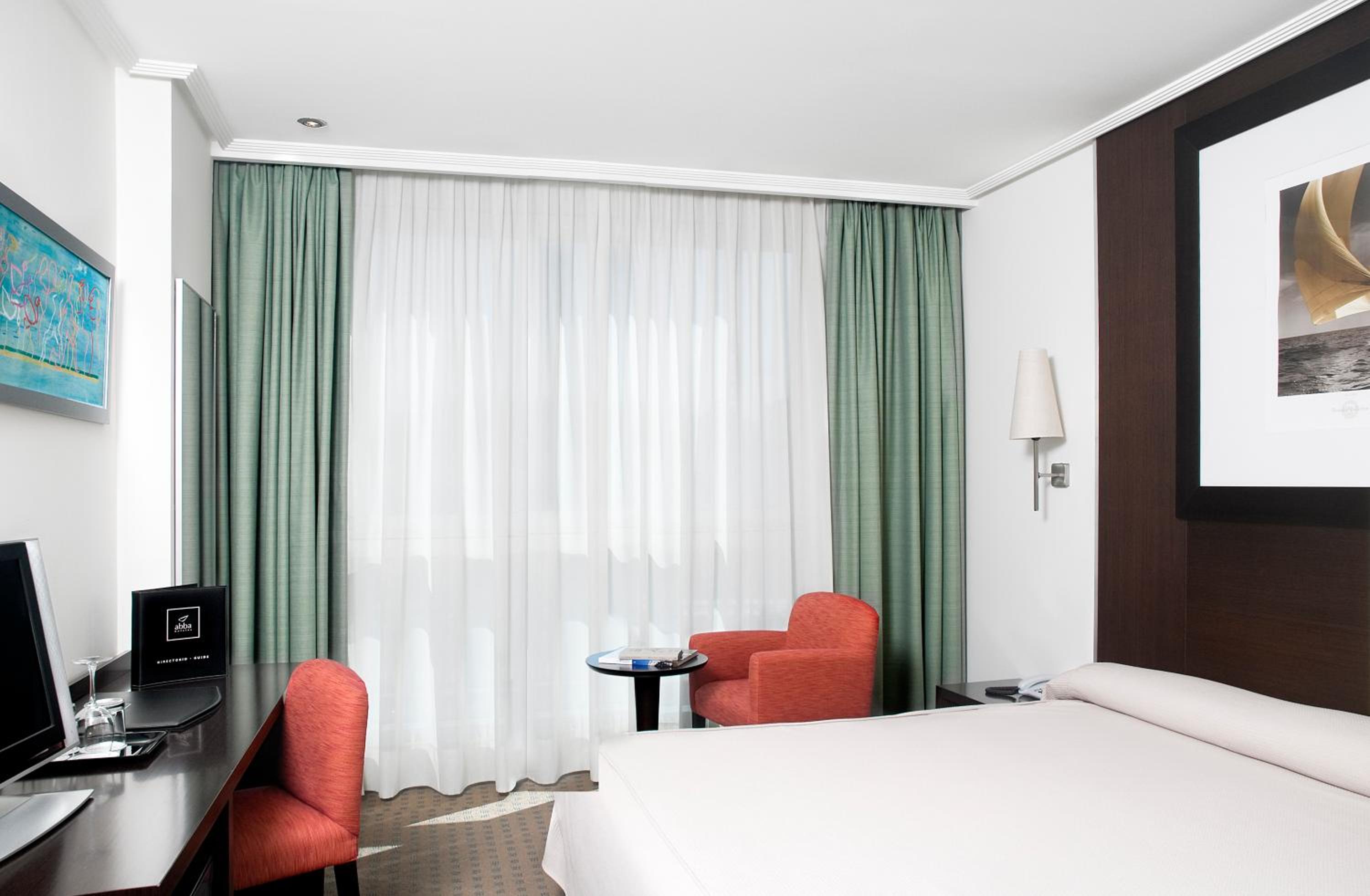Double Room (1 Adult) - Photo 6