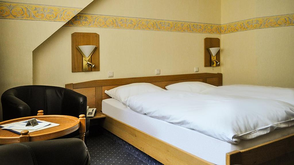 Double Room - Photo 6