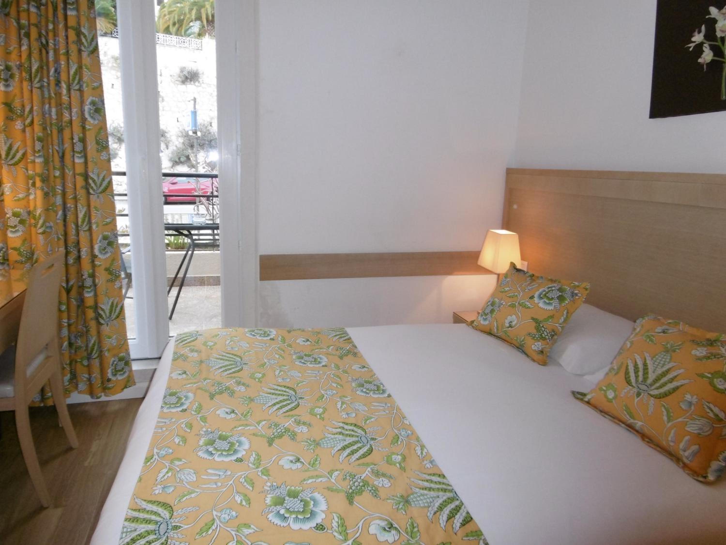 Standard Double Room - Photo 5