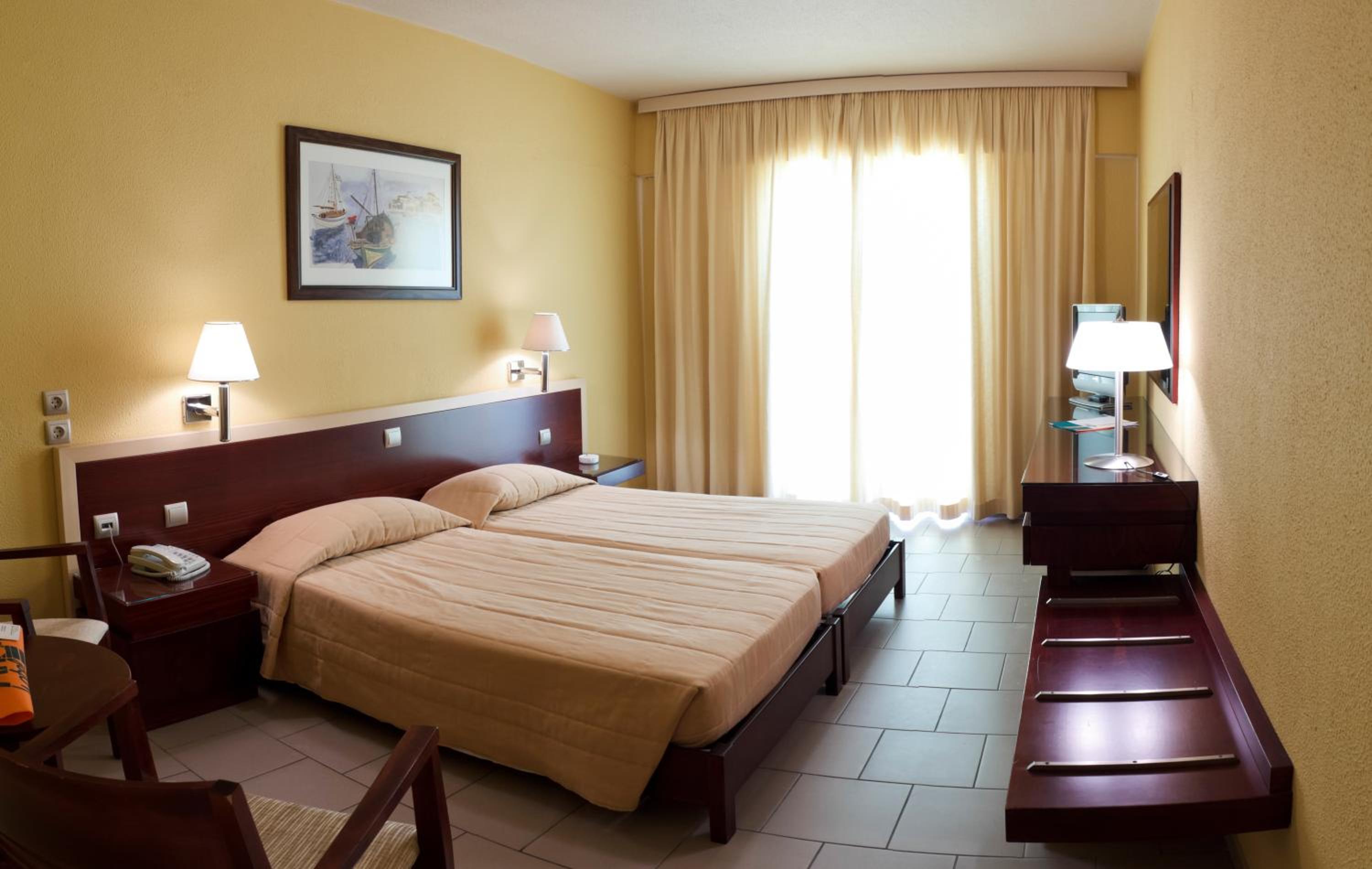 Single Room with Balcony photo 1
