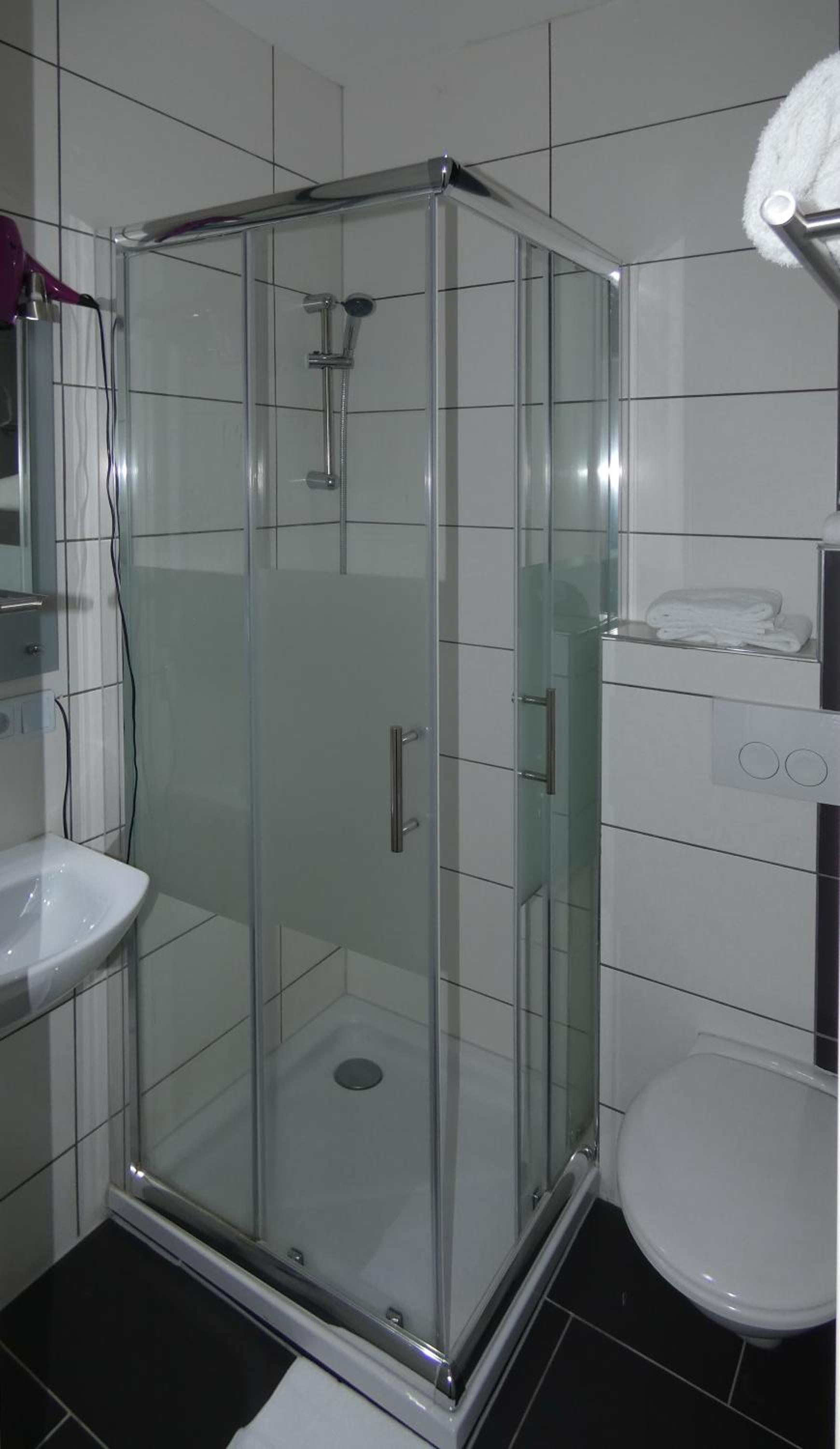 Double Room - Photo 3