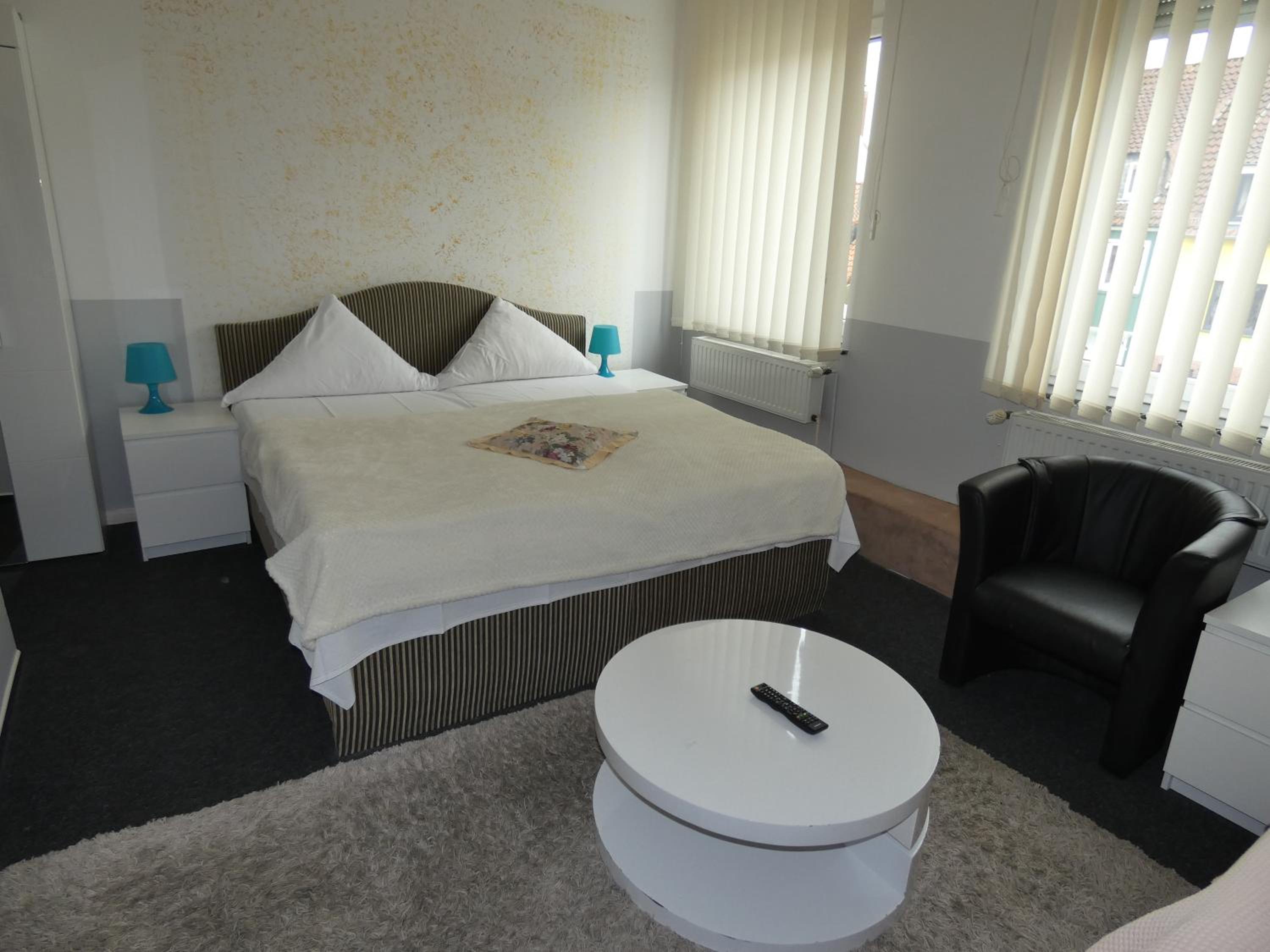 Triple Room - Photo 10