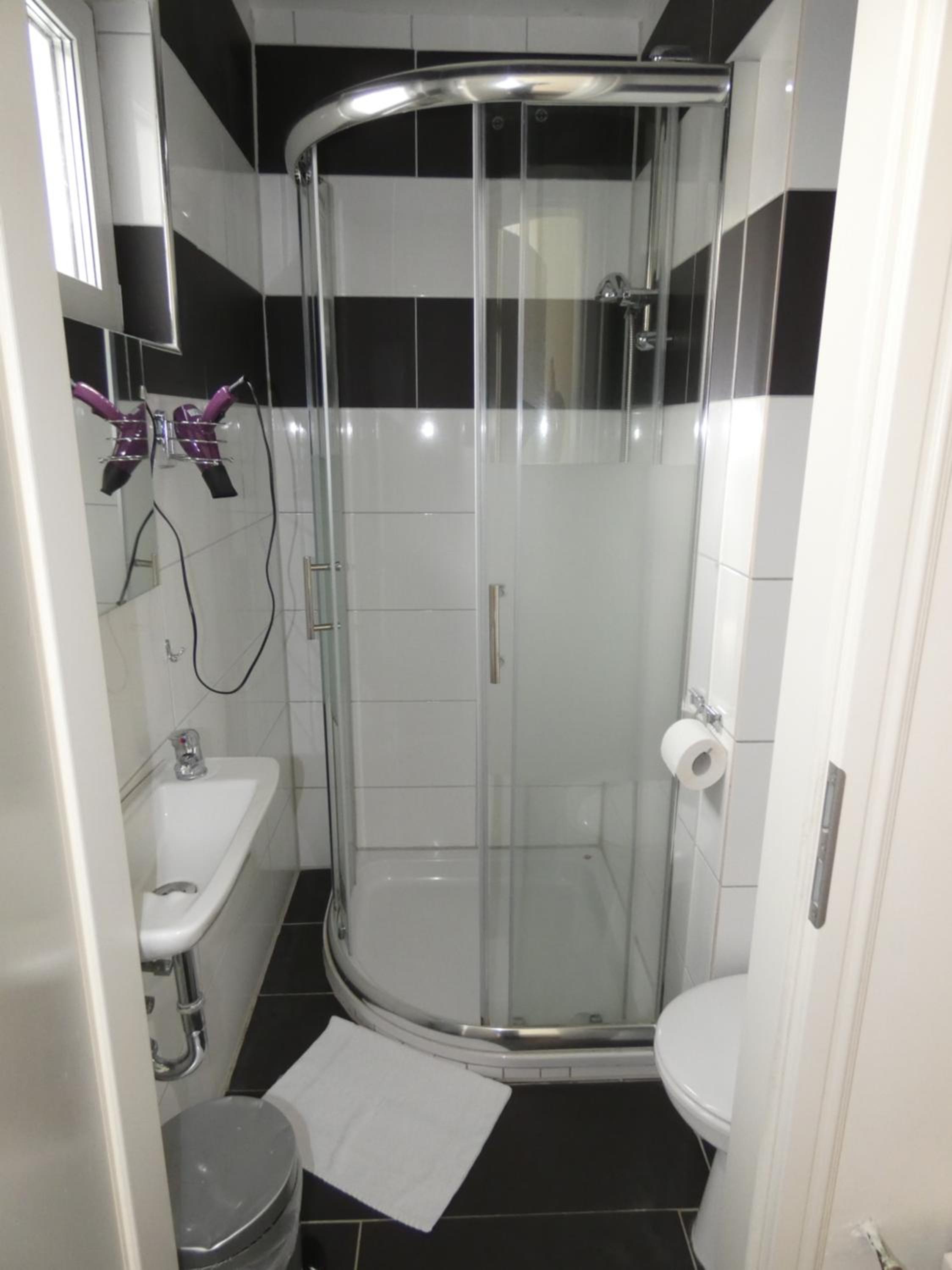 Triple Room - Photo 5