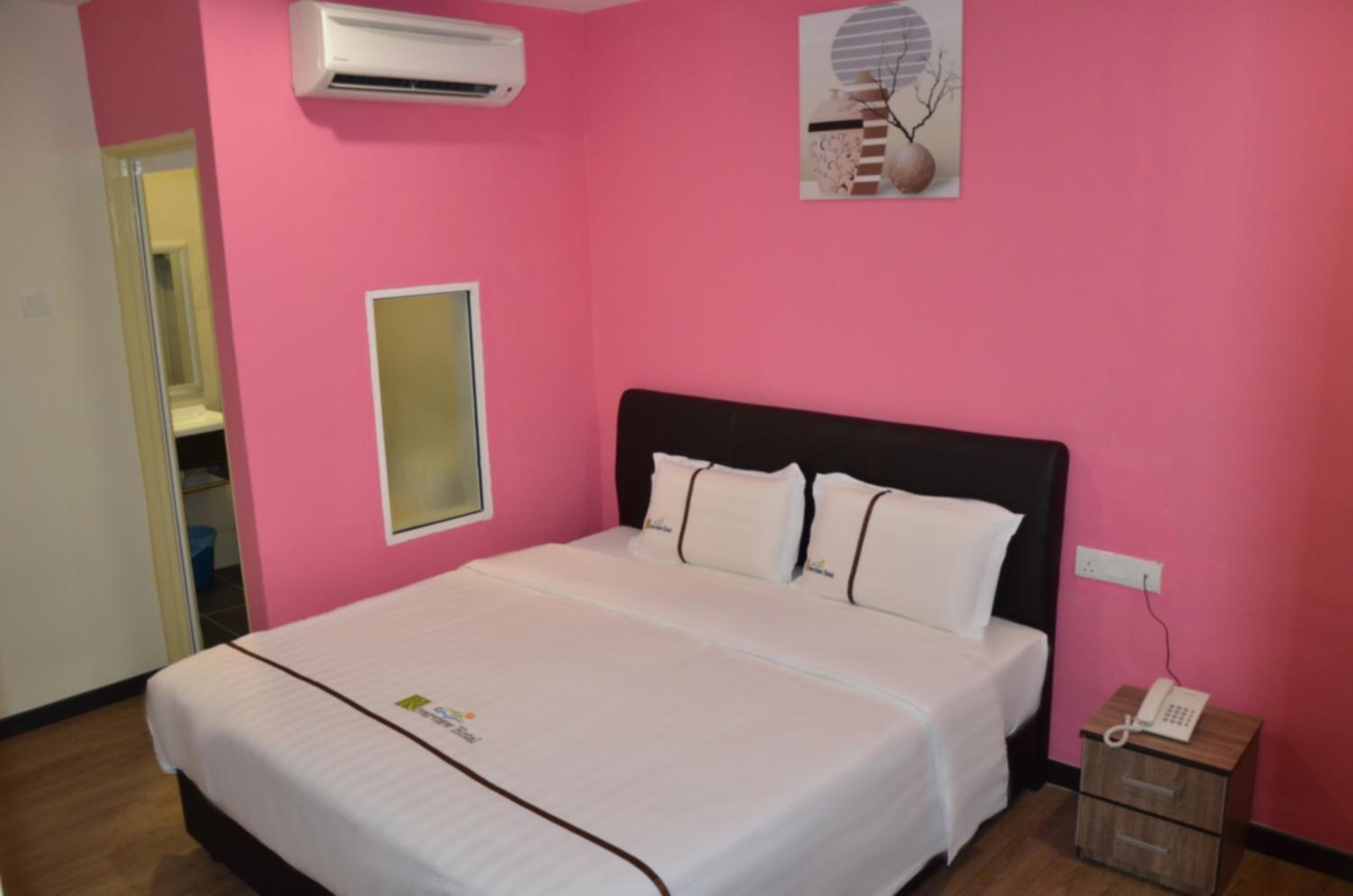 Standard Double or Twin Room - Photo 3