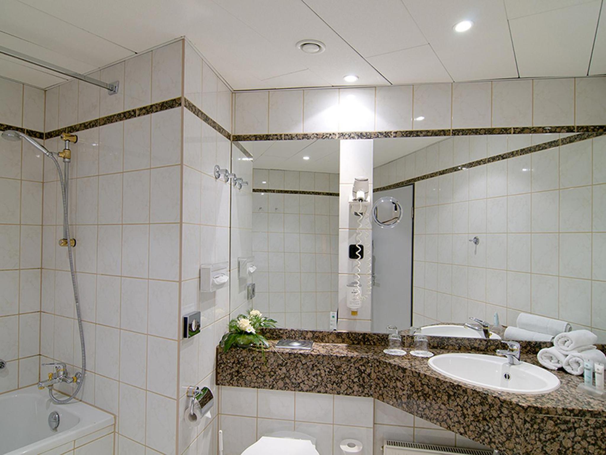 Business Double Room - Photo 7
