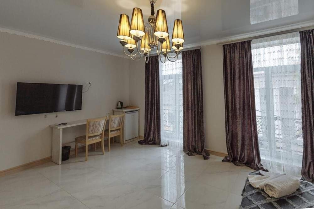 Deluxe Suite photo 2