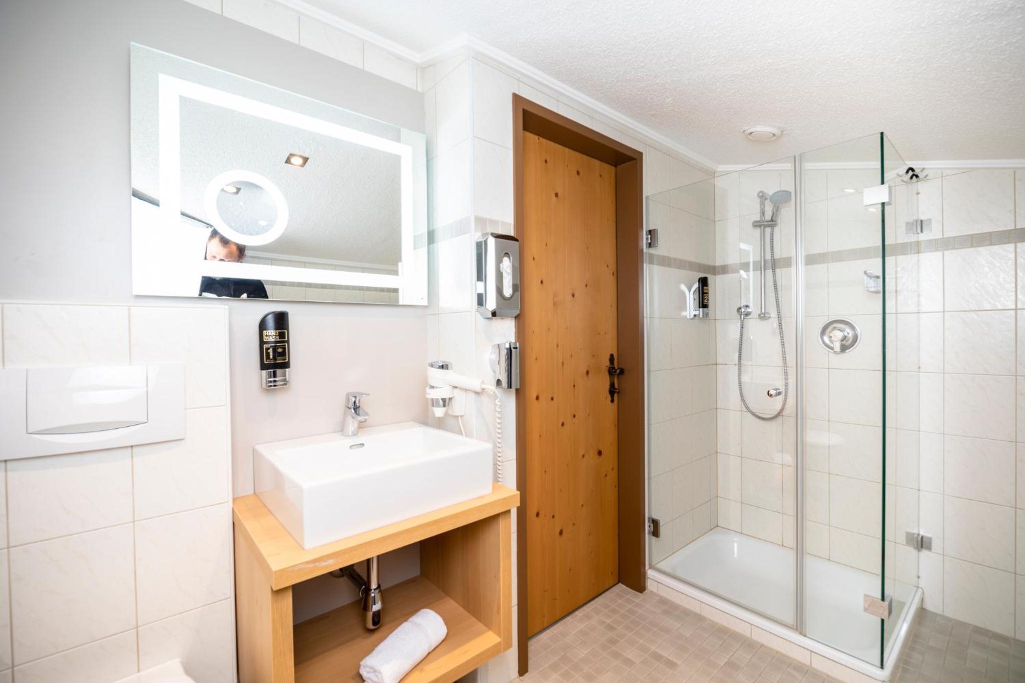 Budget Single Room photo 3