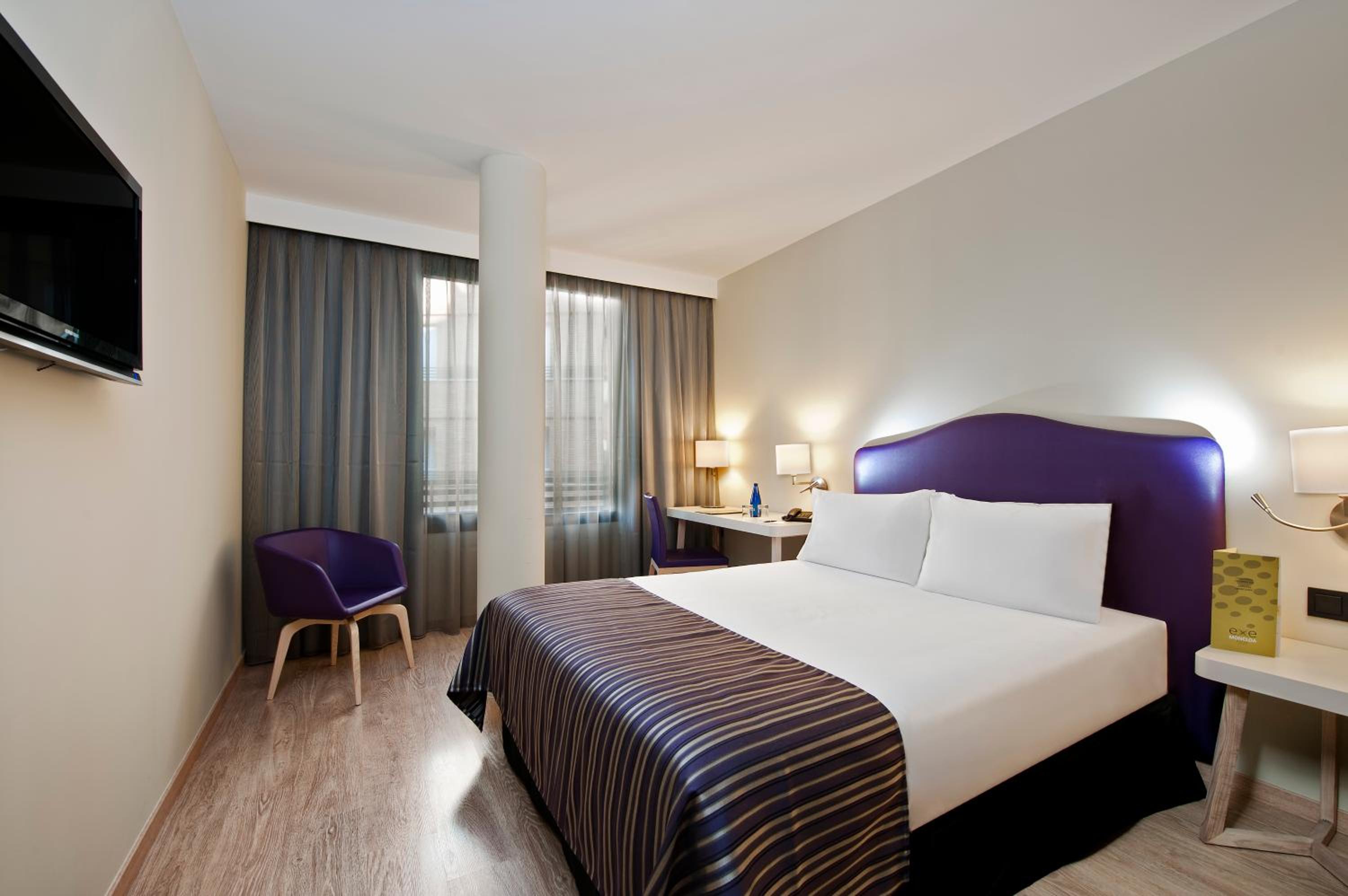 Double or Twin Room with Parking