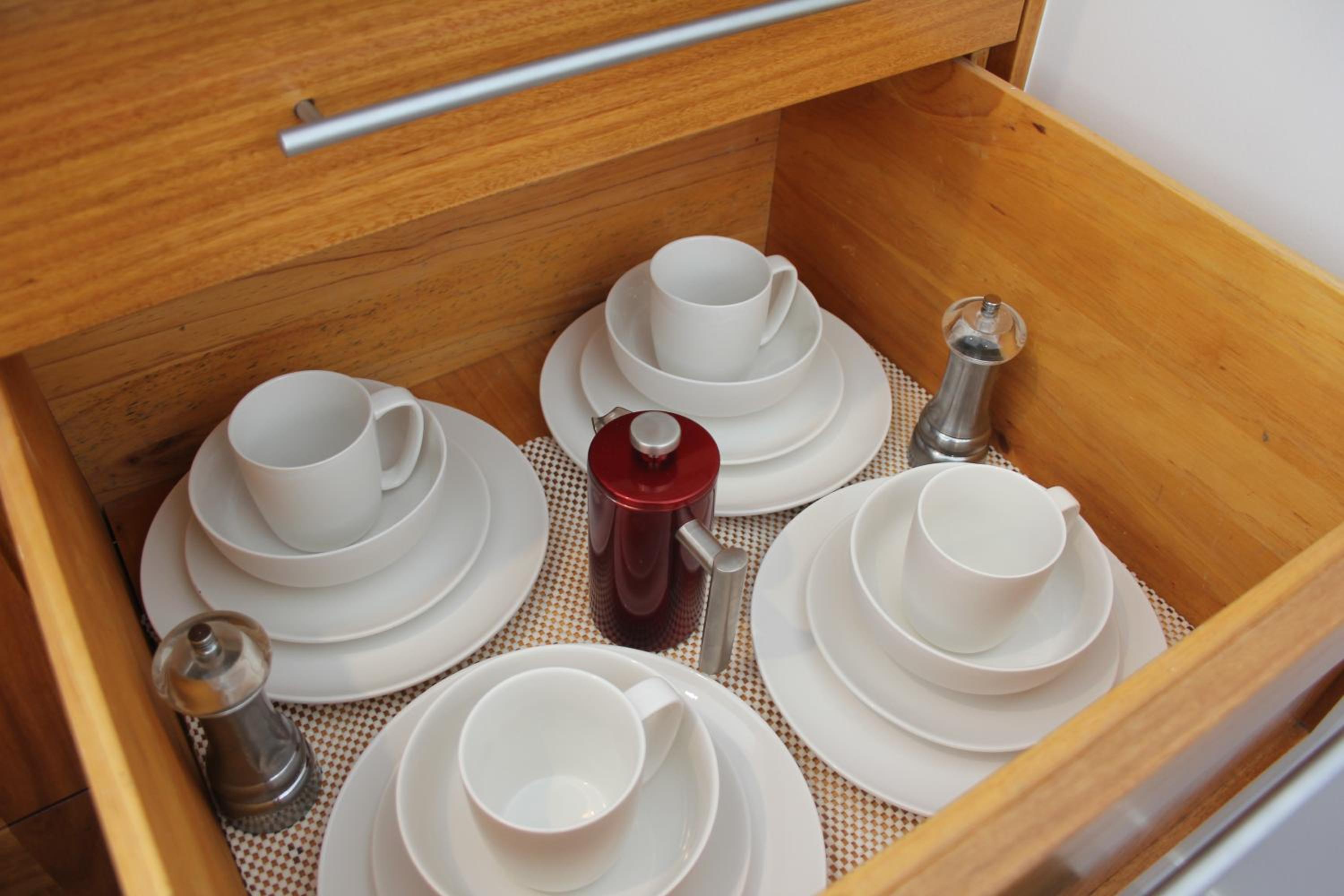 Studio Apartment - Photo 33
