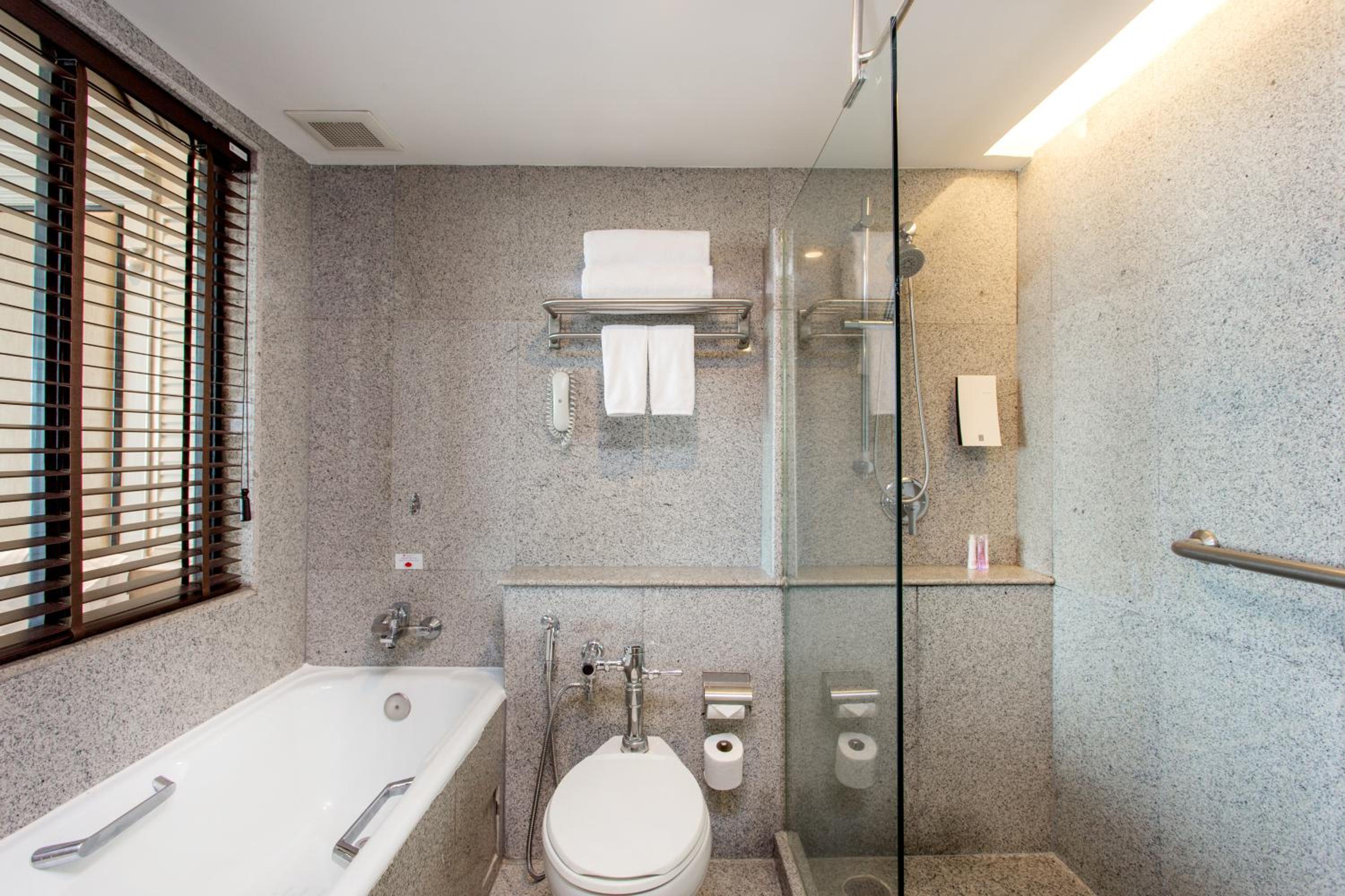 Deluxe Twin Room with Pool View