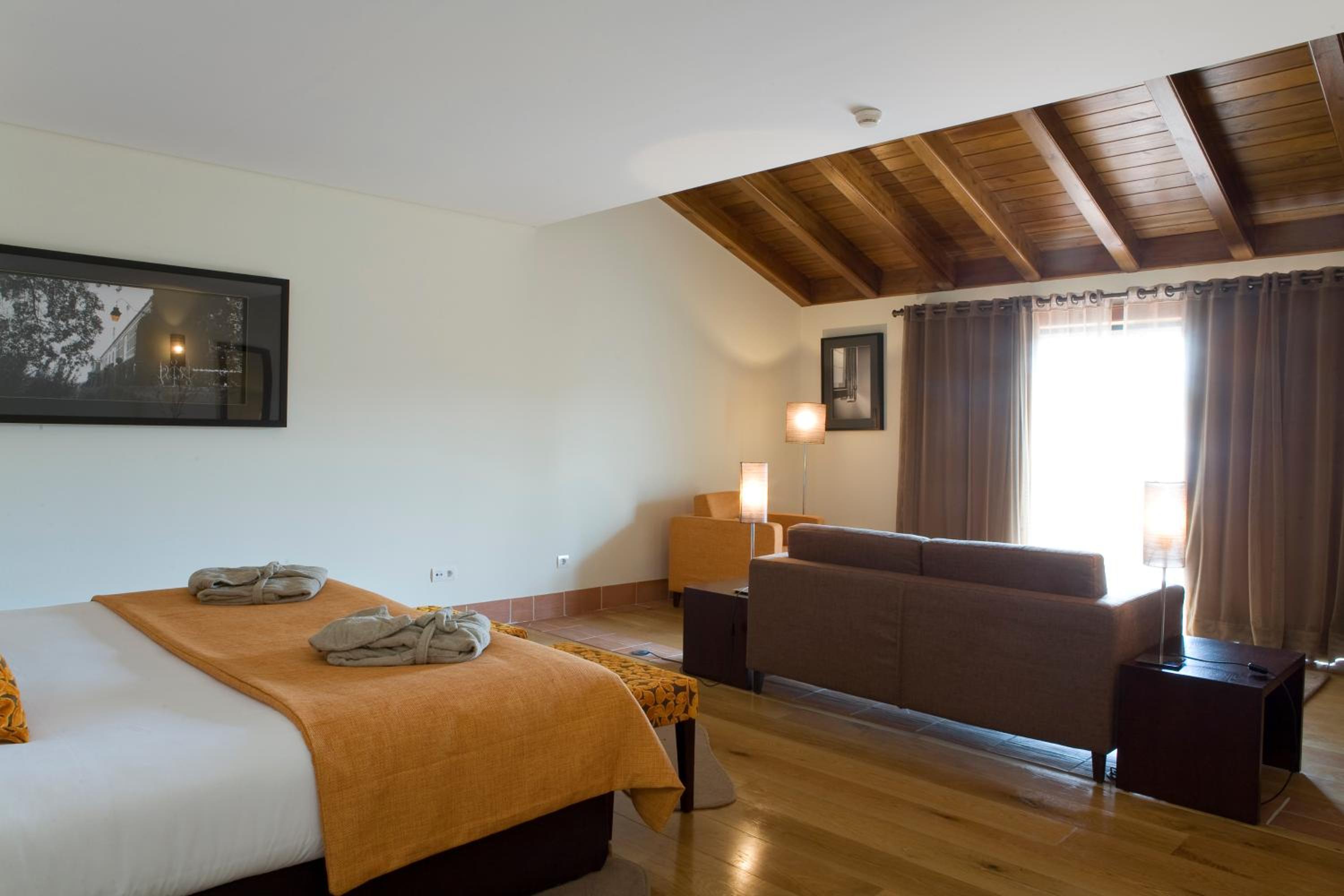Deluxe Double Room - Photo 6