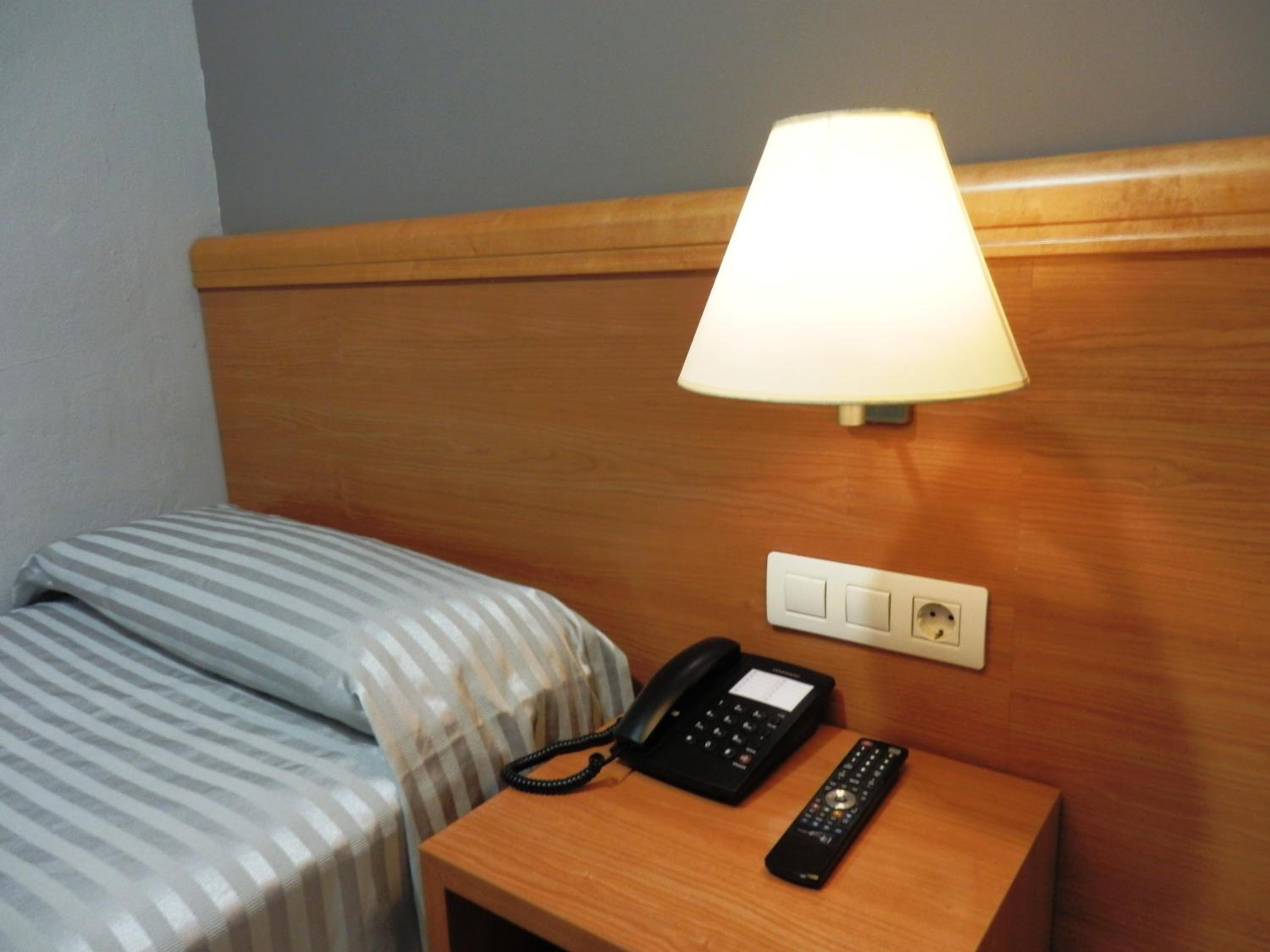 Single Room photo 3