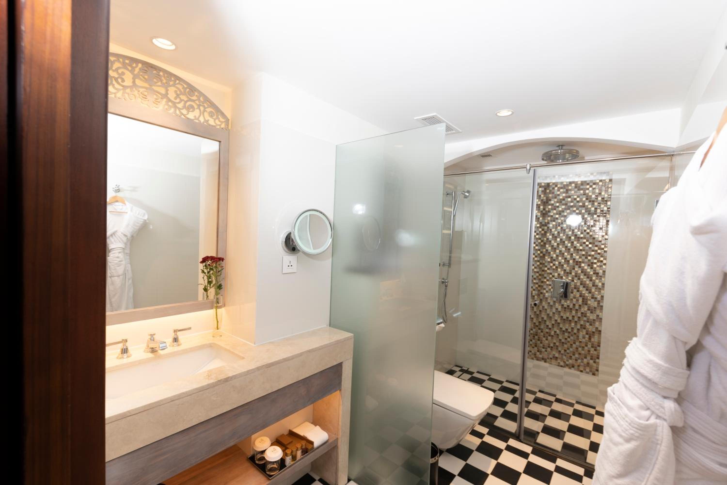 Luxury Room City View Double Bed - Photo 4