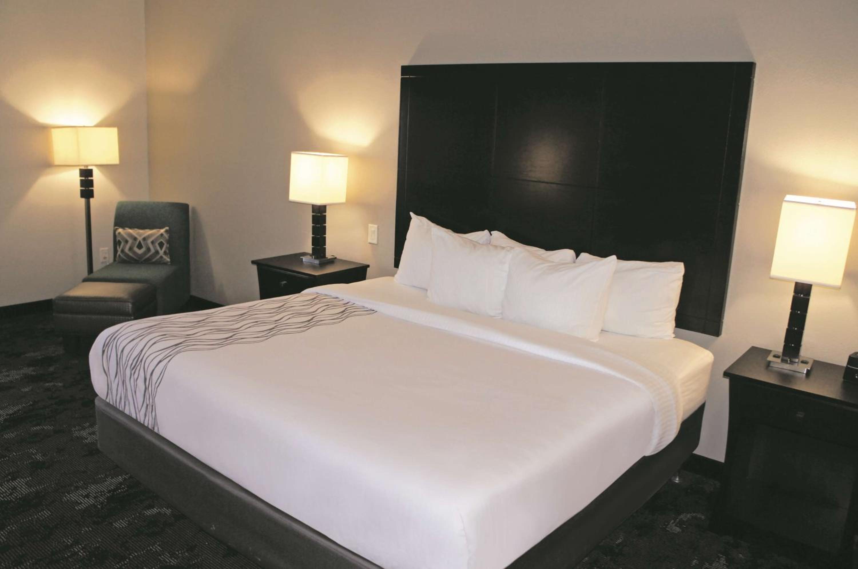 Executive King Room - Photo 1