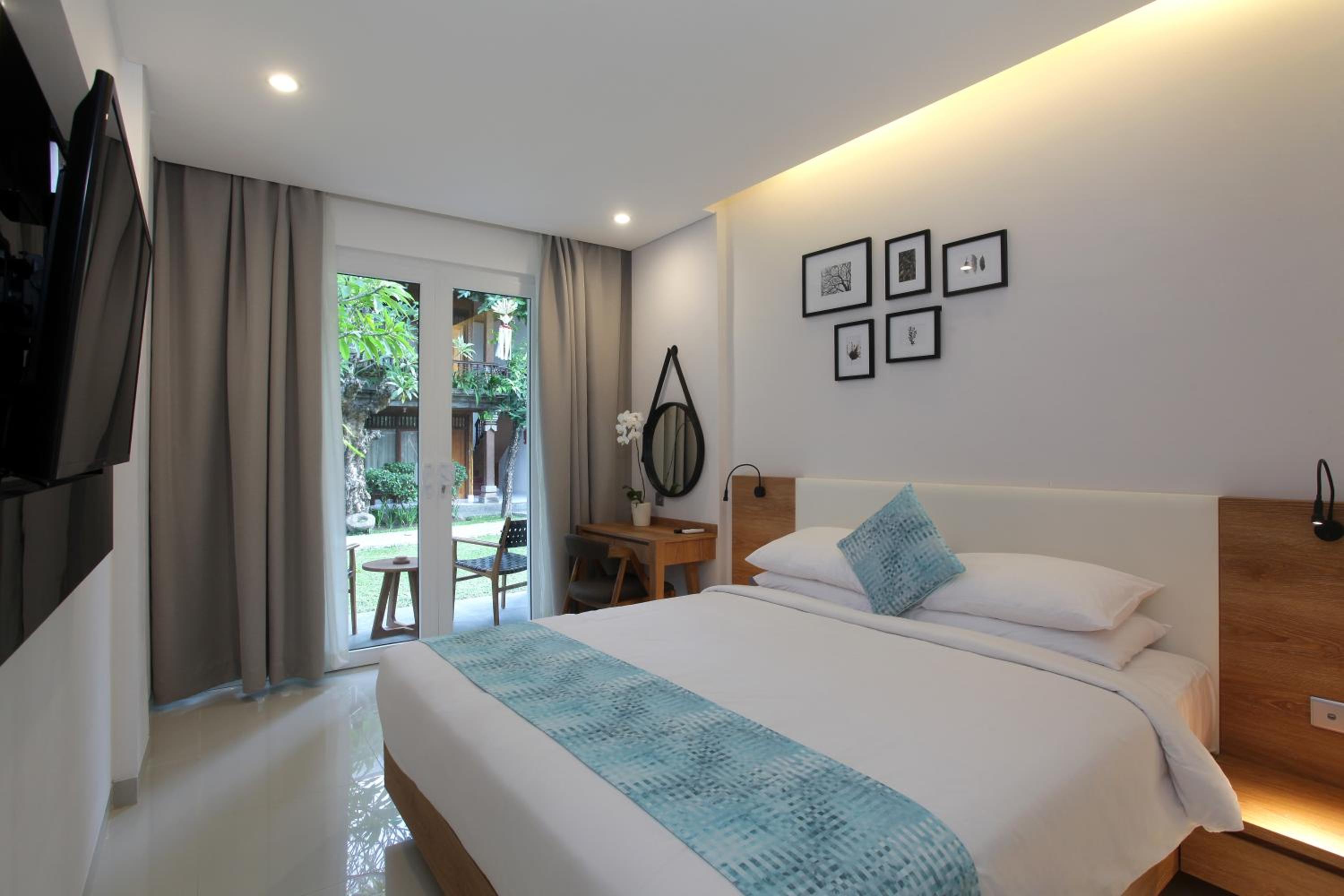 Deluxe Double Room with Garden View - Photo 1