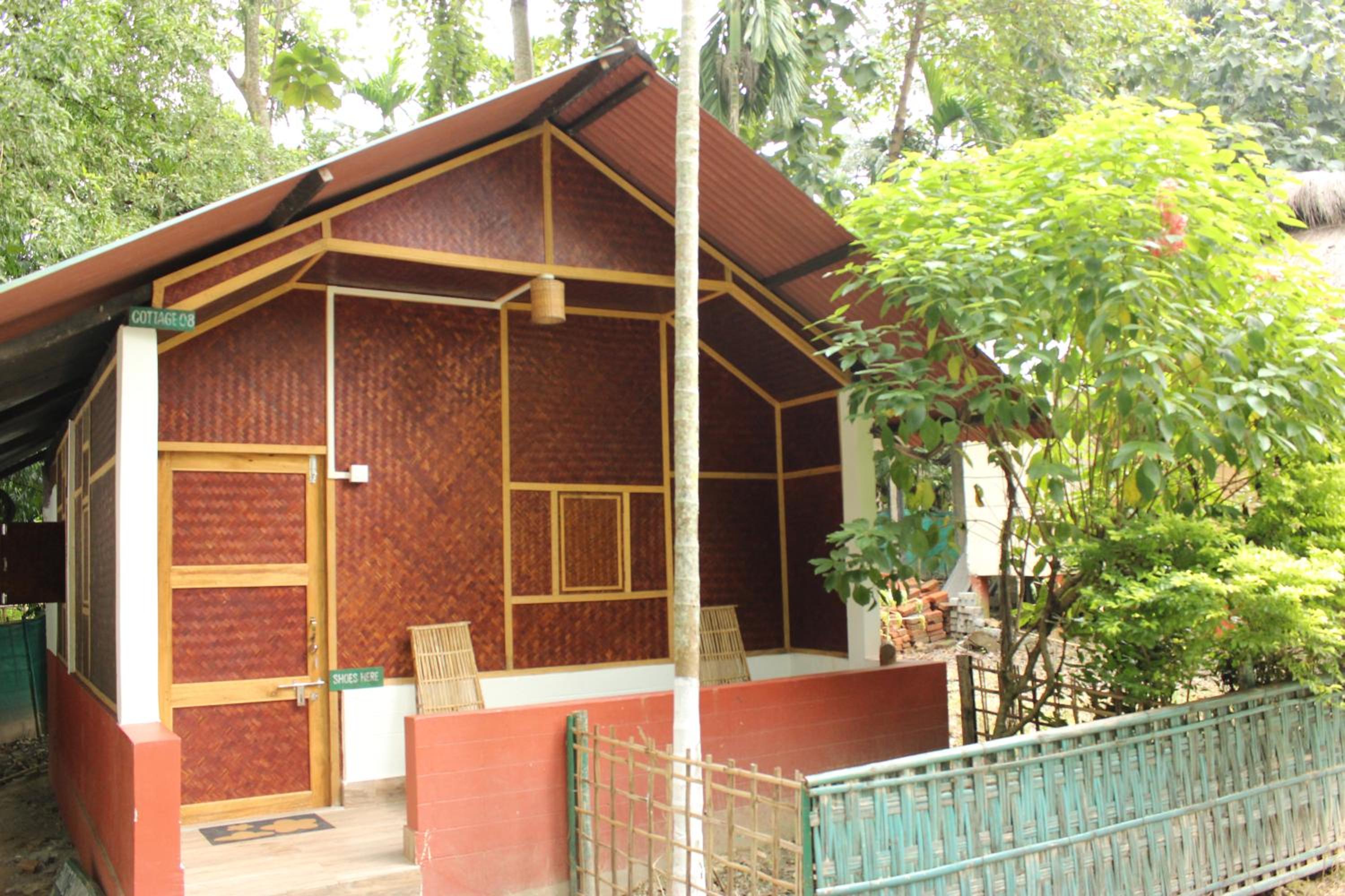 Deluxe Double Room with Balcony photo 2