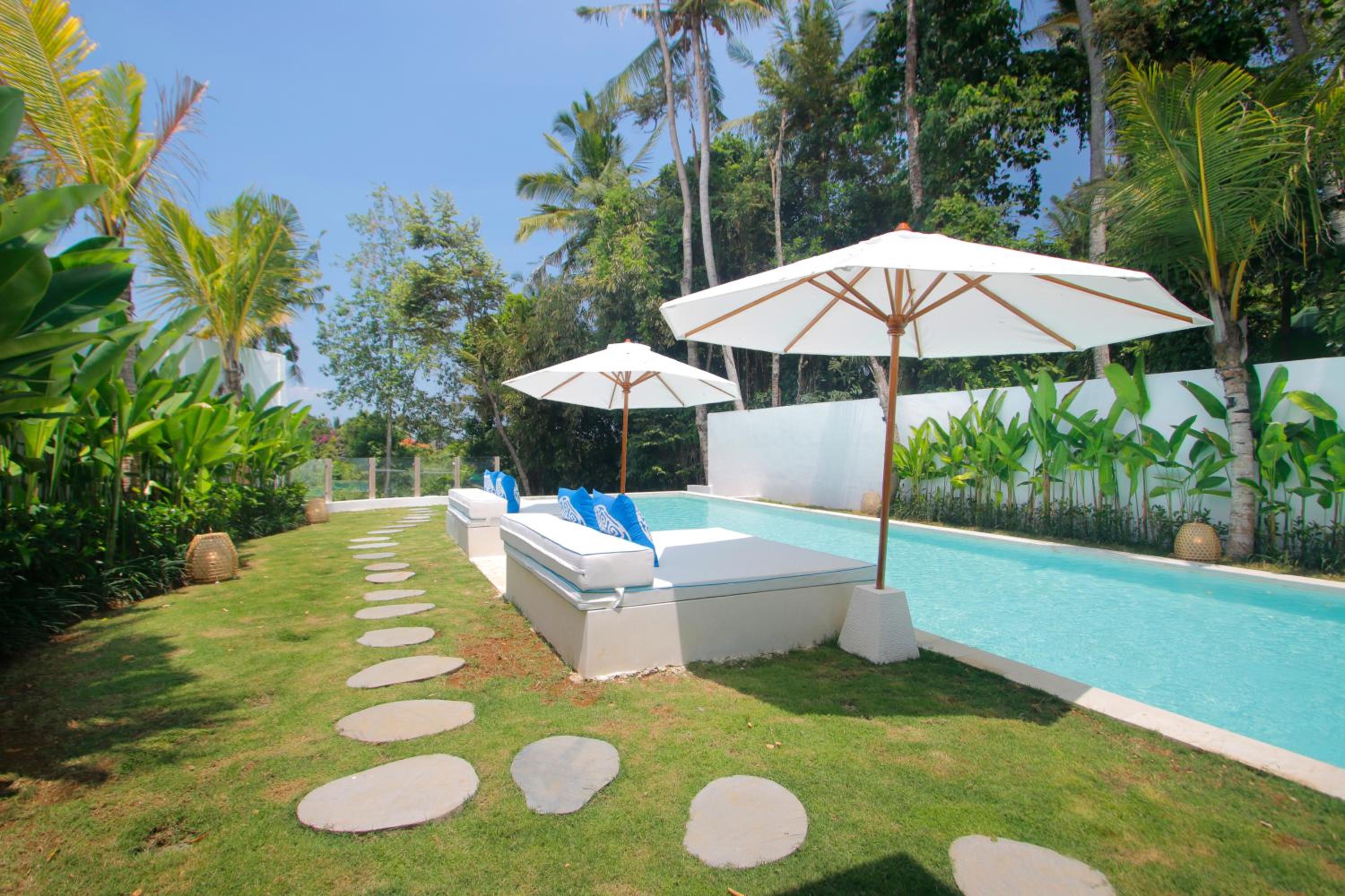 Two-Bedroom Villa with Garden Private Pool - Photo 6