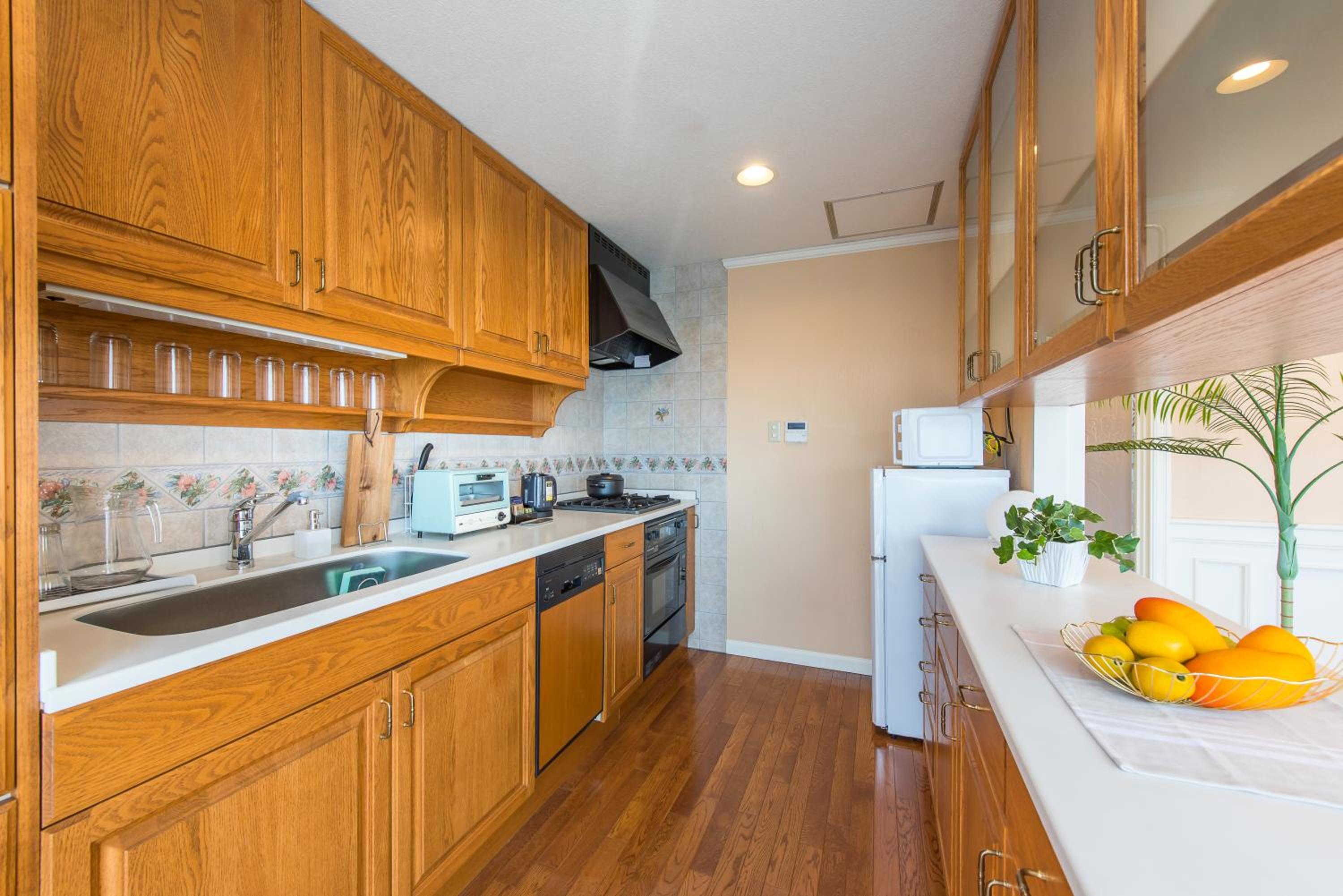Studio Apartment - Photo 6
