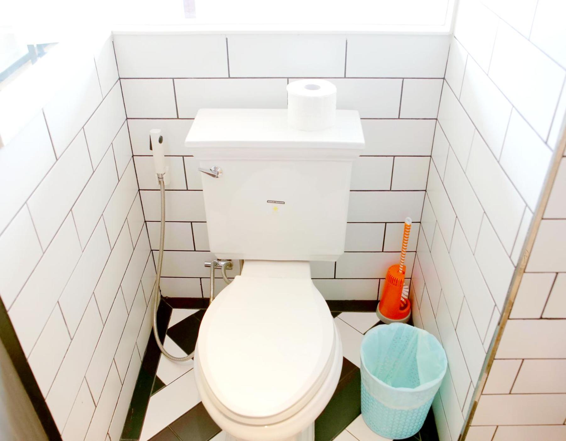 Studio Apartment - Photo 9
