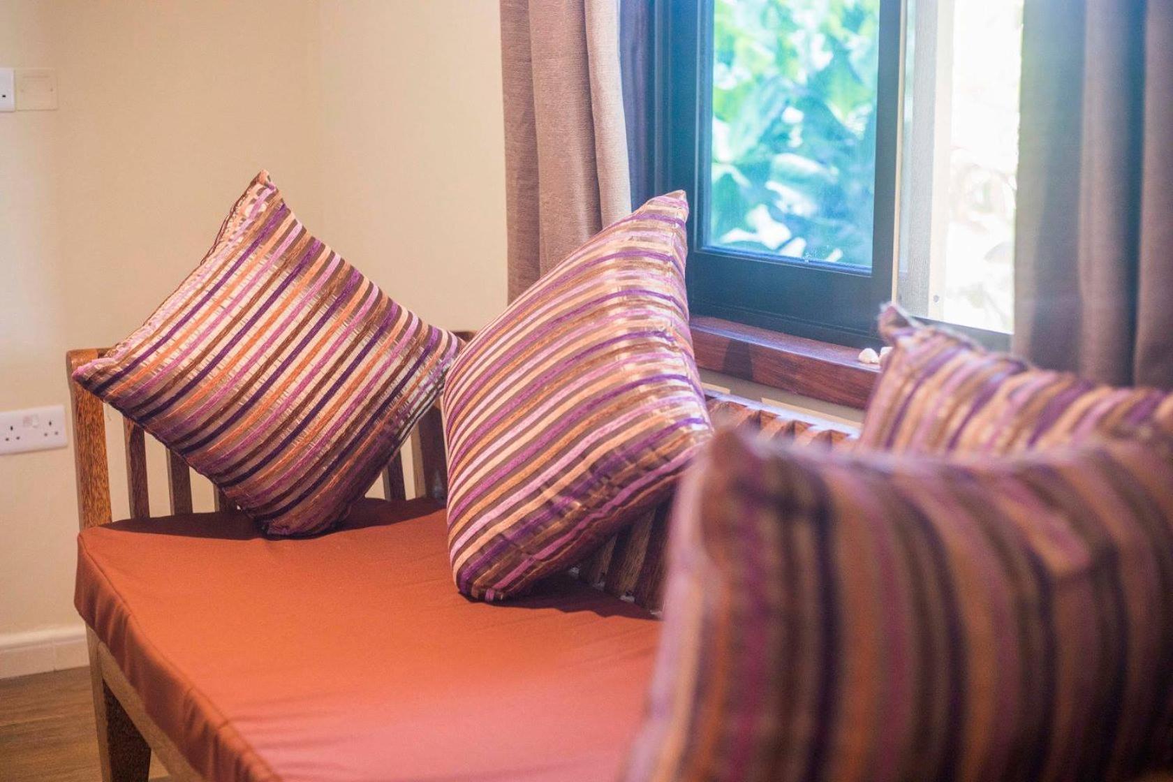 Deluxe Room with Sea View - Photo 19