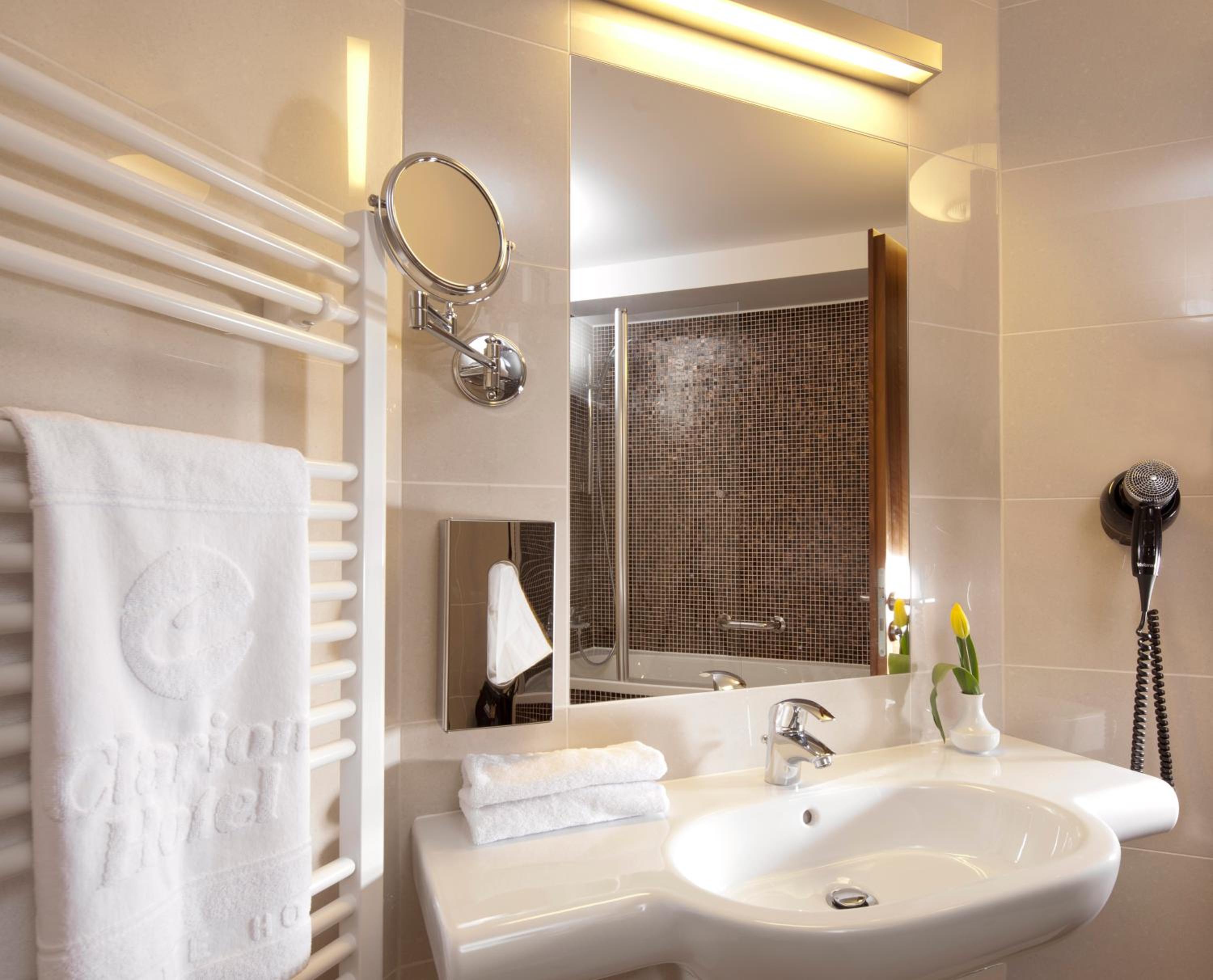 Suite - Photo 2