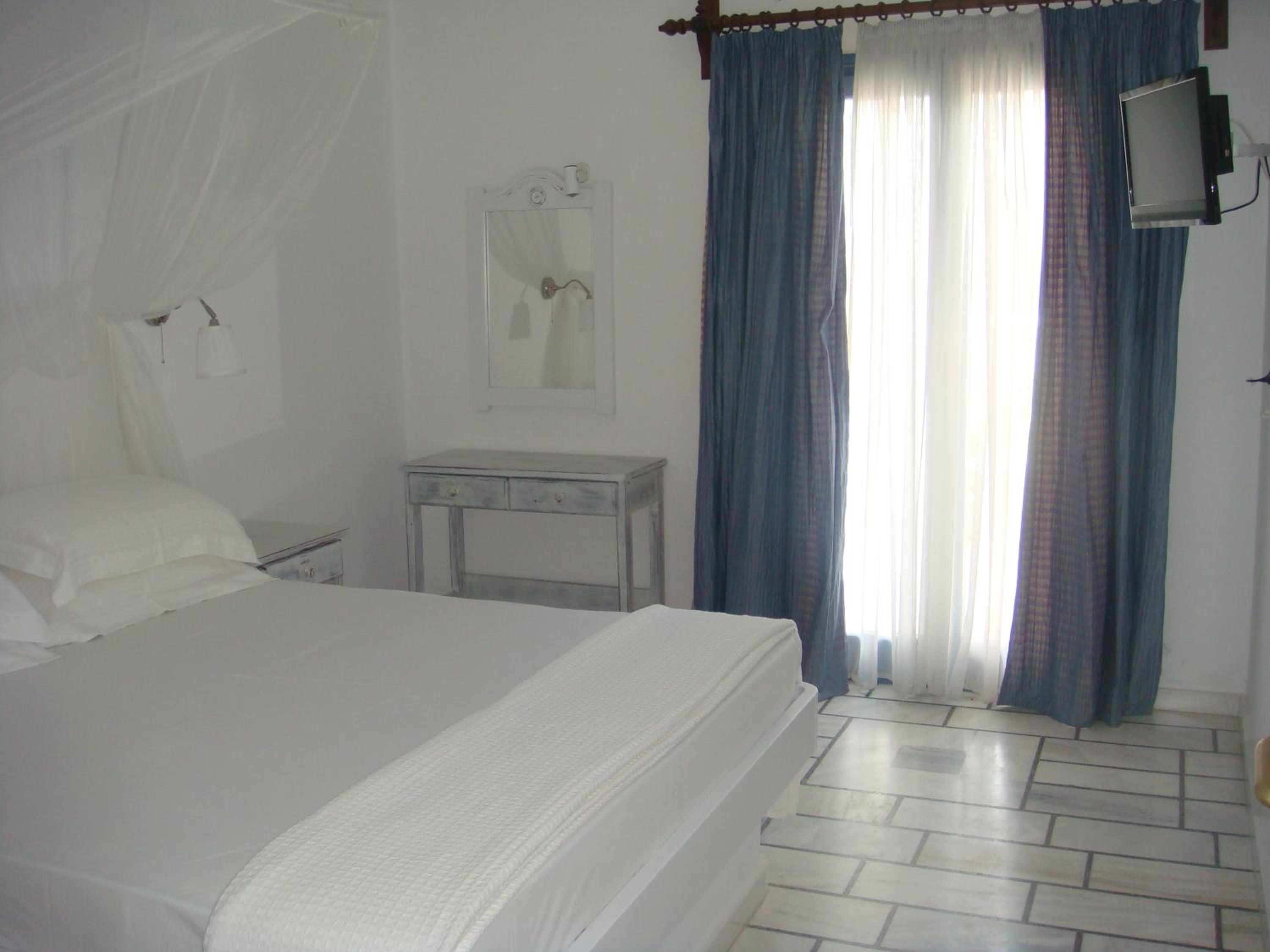 Studio with Sea View (3 Adults) photo 1