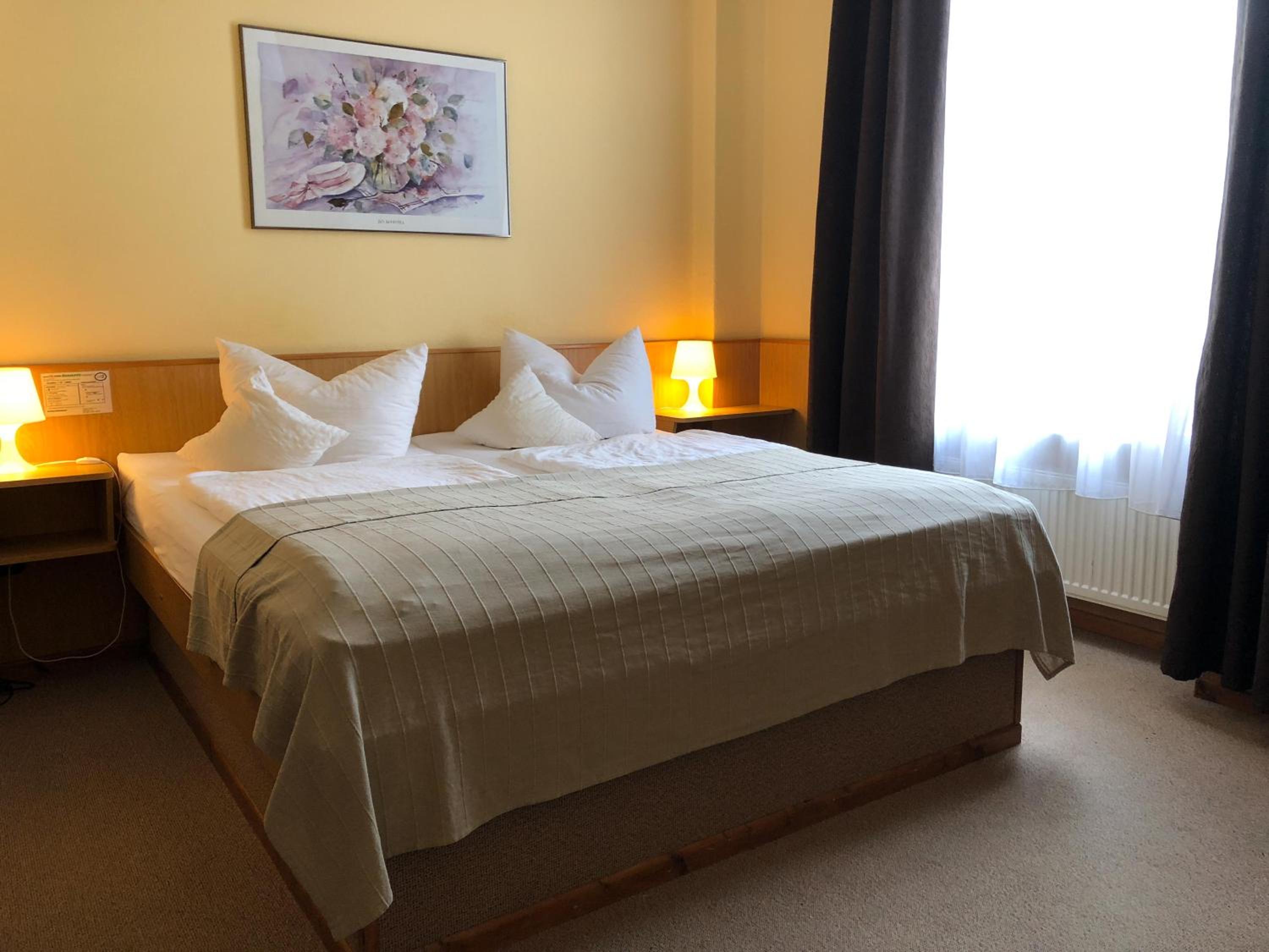 Double Room - Photo 1