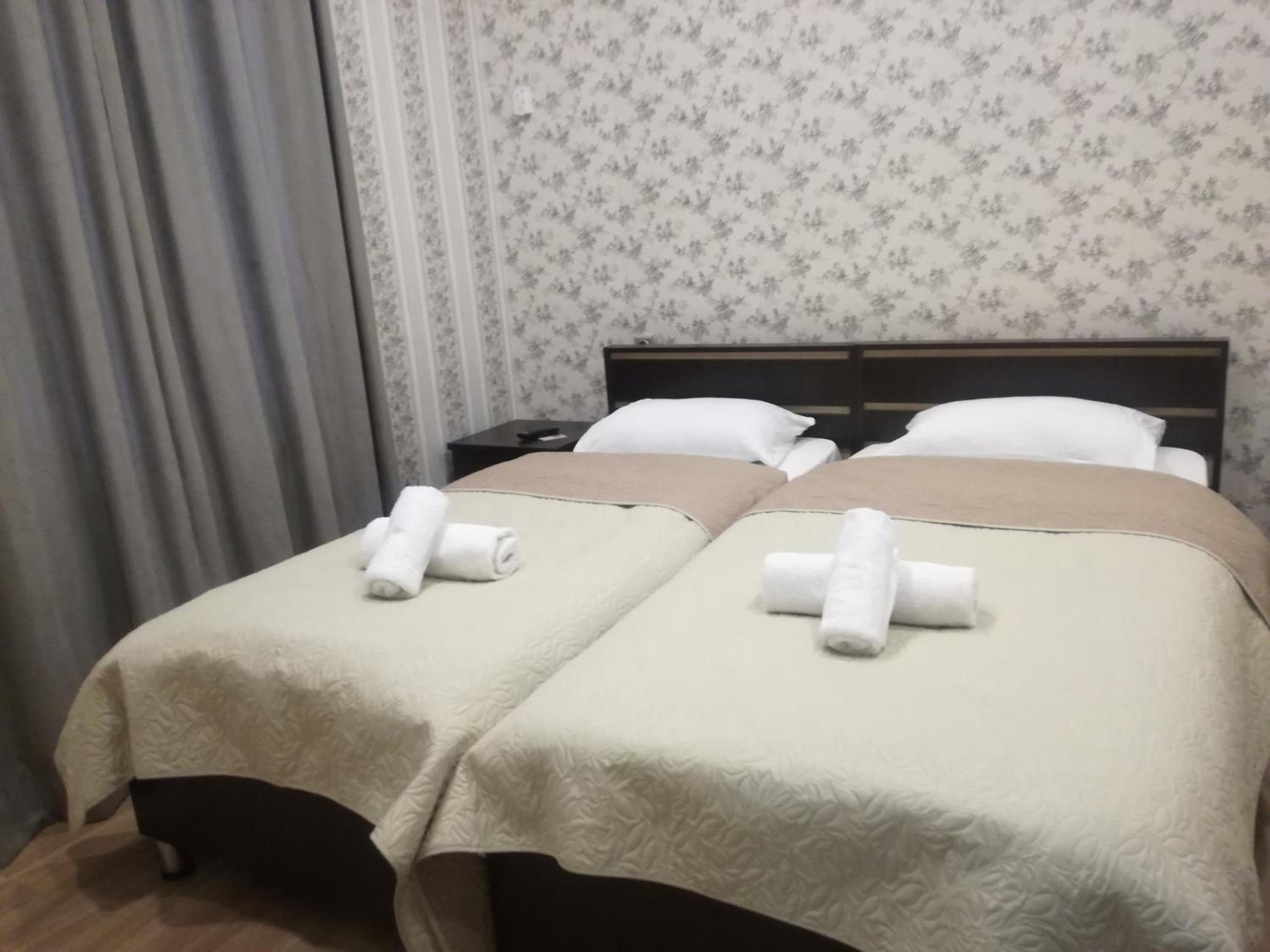Twin Room with Private Bathroom photo 3