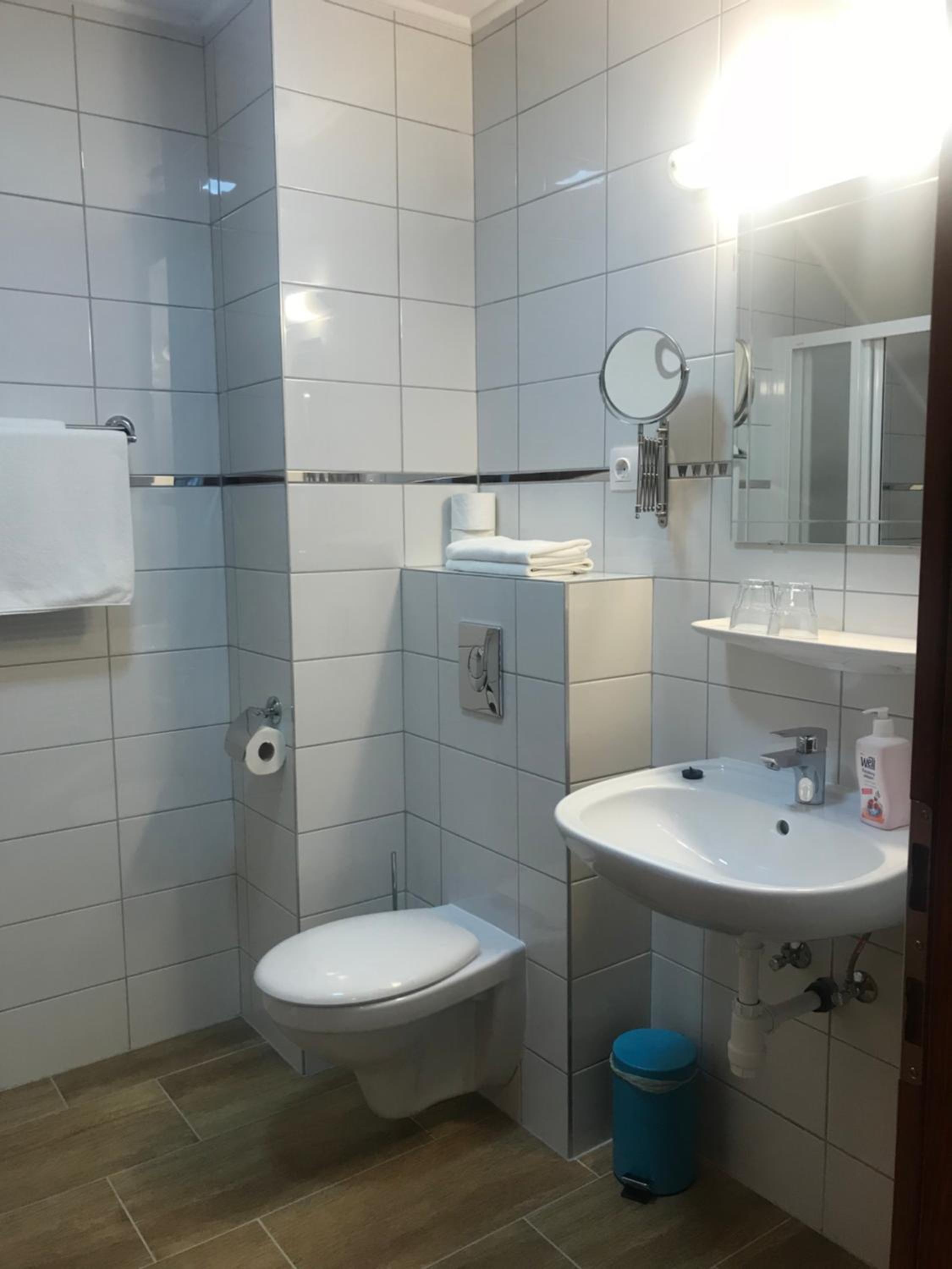 Double Room with Private Bathroom photo 3