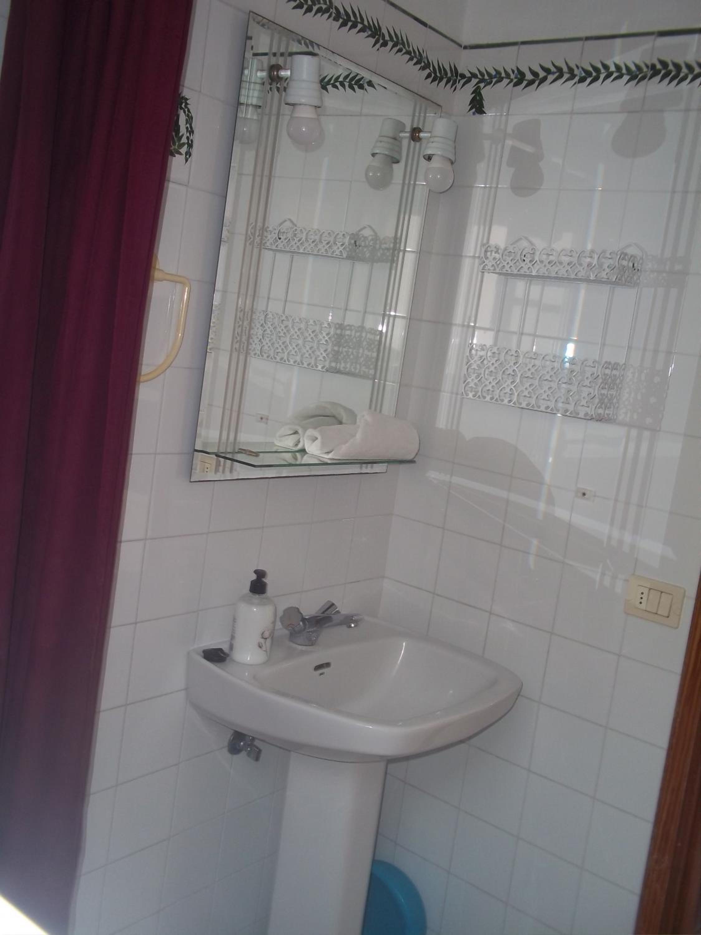 Studio Apartment photo 2