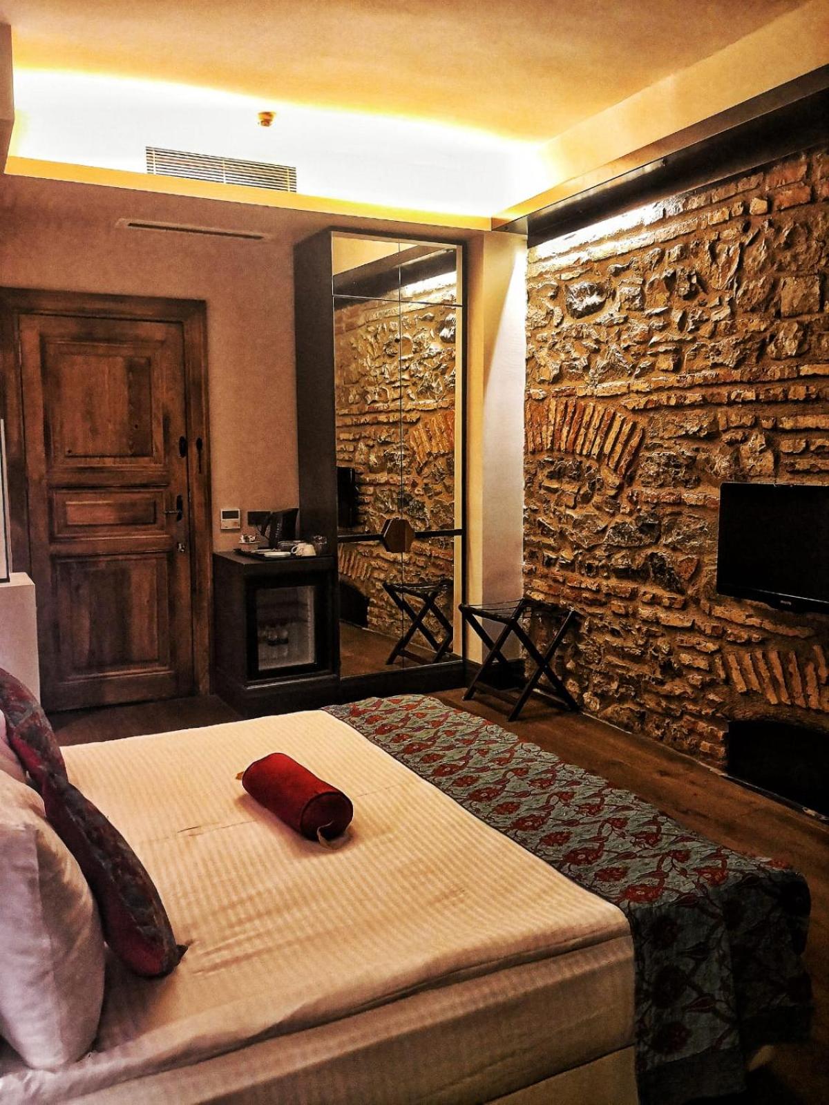 Double Room with Balcony photo 1