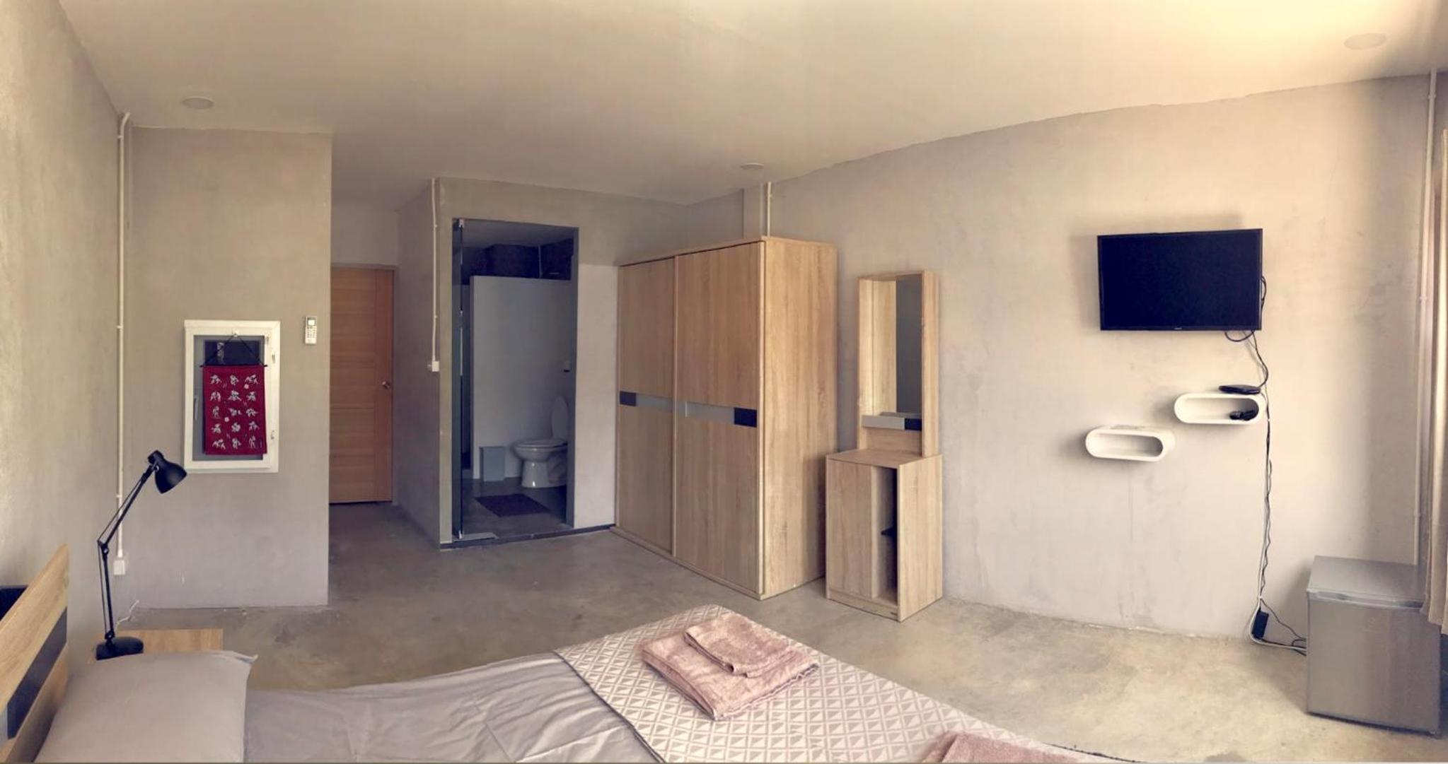 Deluxe Double Room - Photo 13