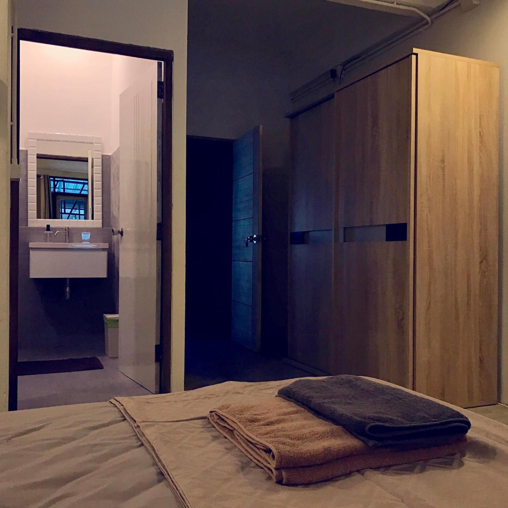 Budget Double Room - Photo 3