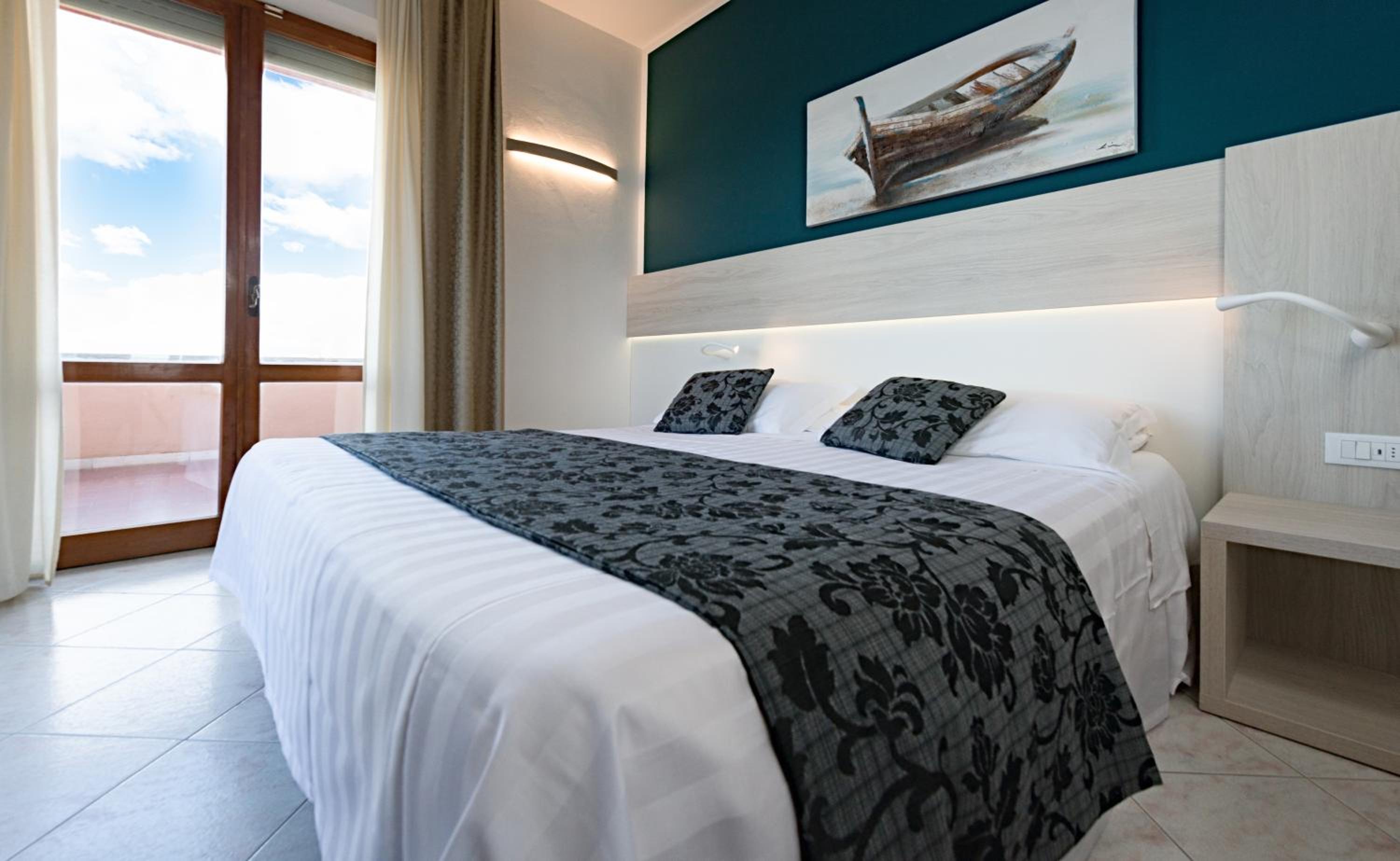 Superior Double Room - Photo 2