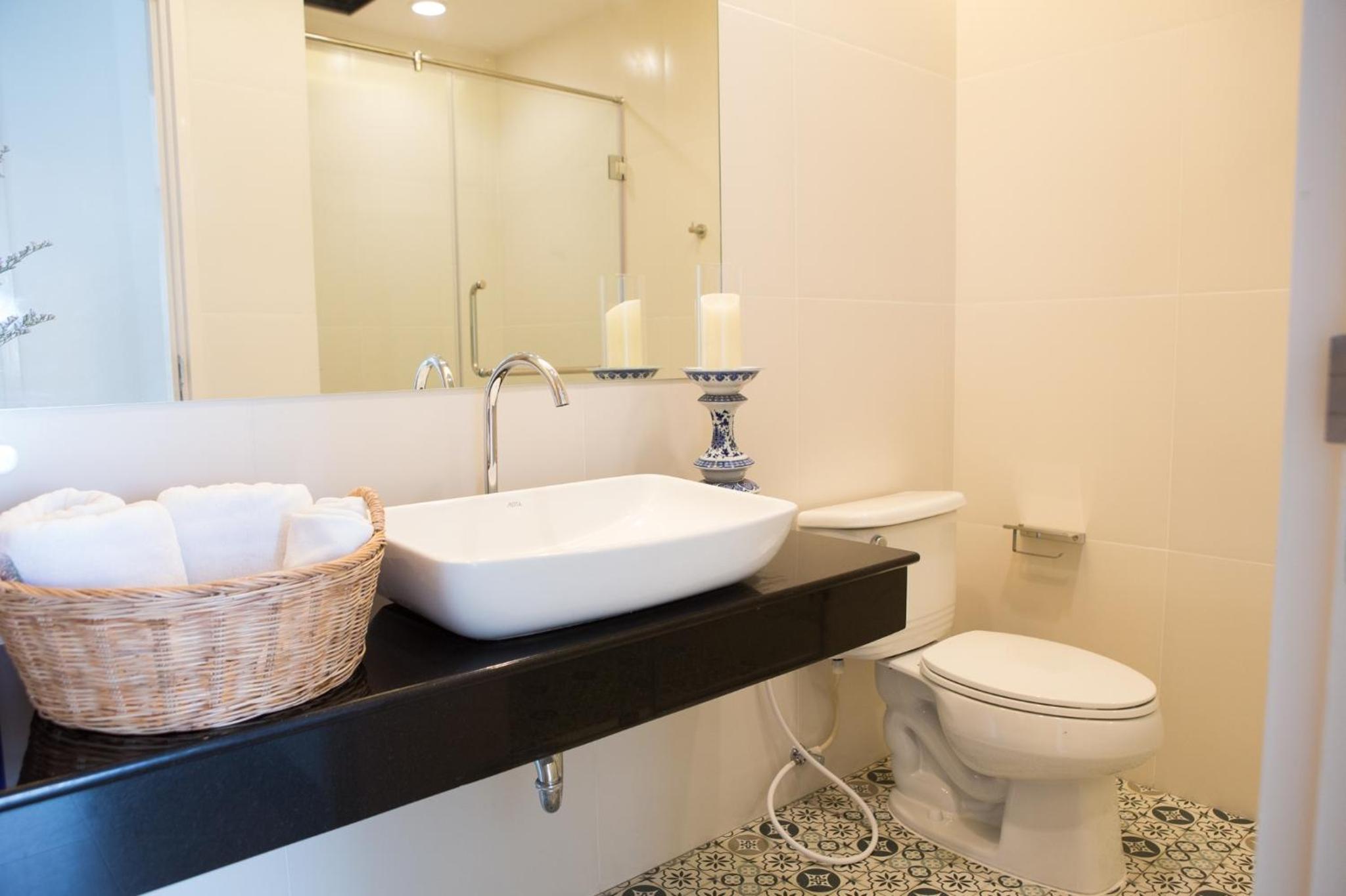 Two-Bedroom Suite with King Bed - Photo 16