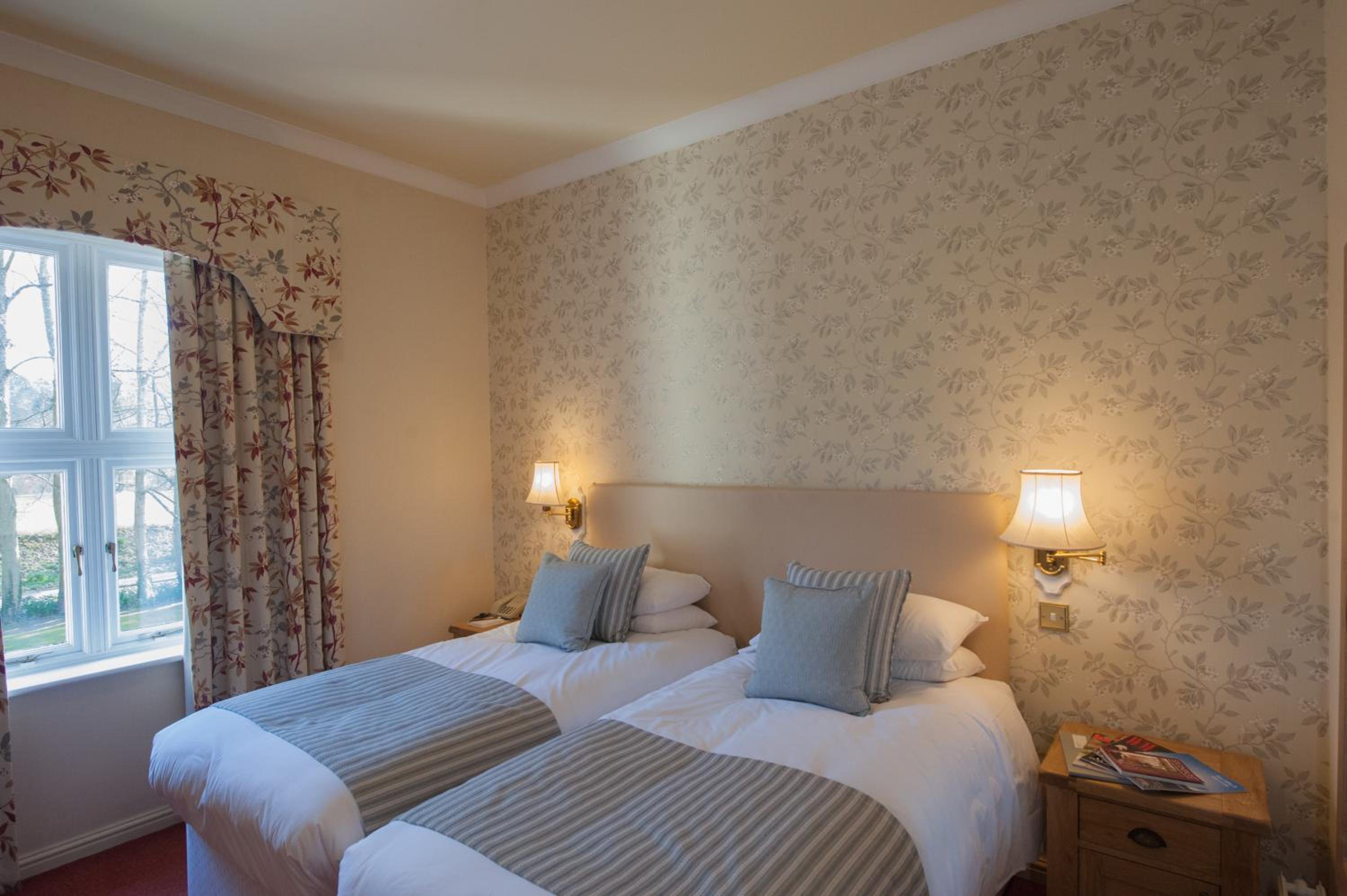 Twin Room - Photo 2