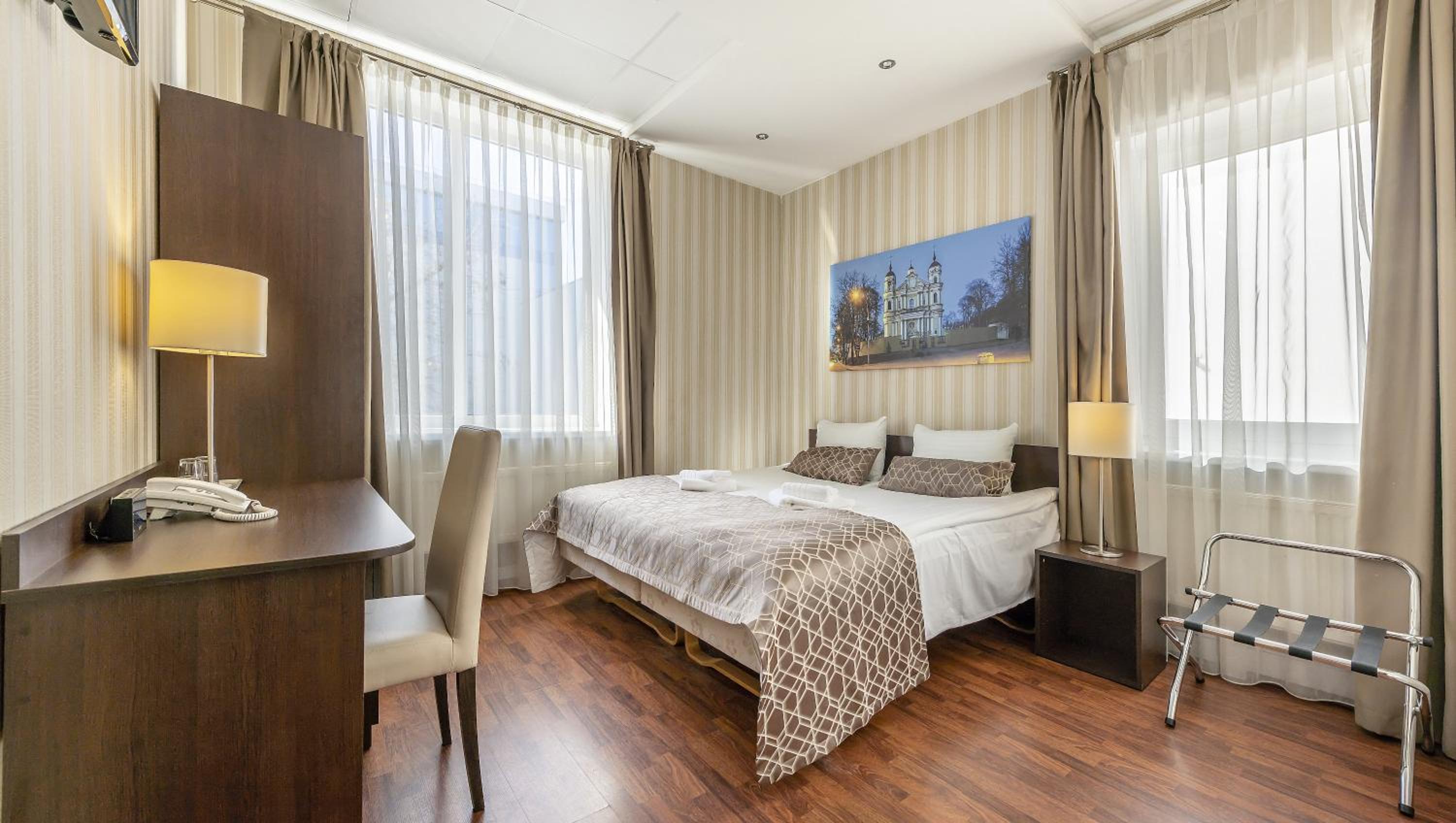 Standard Double Room - Photo 1