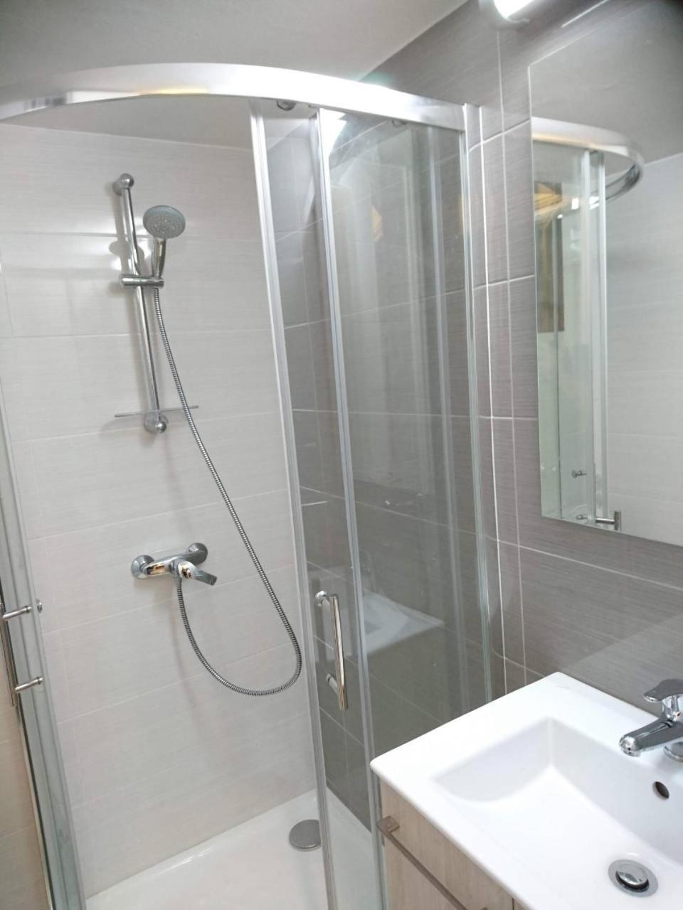 Apartment with Sea View - Photo 37