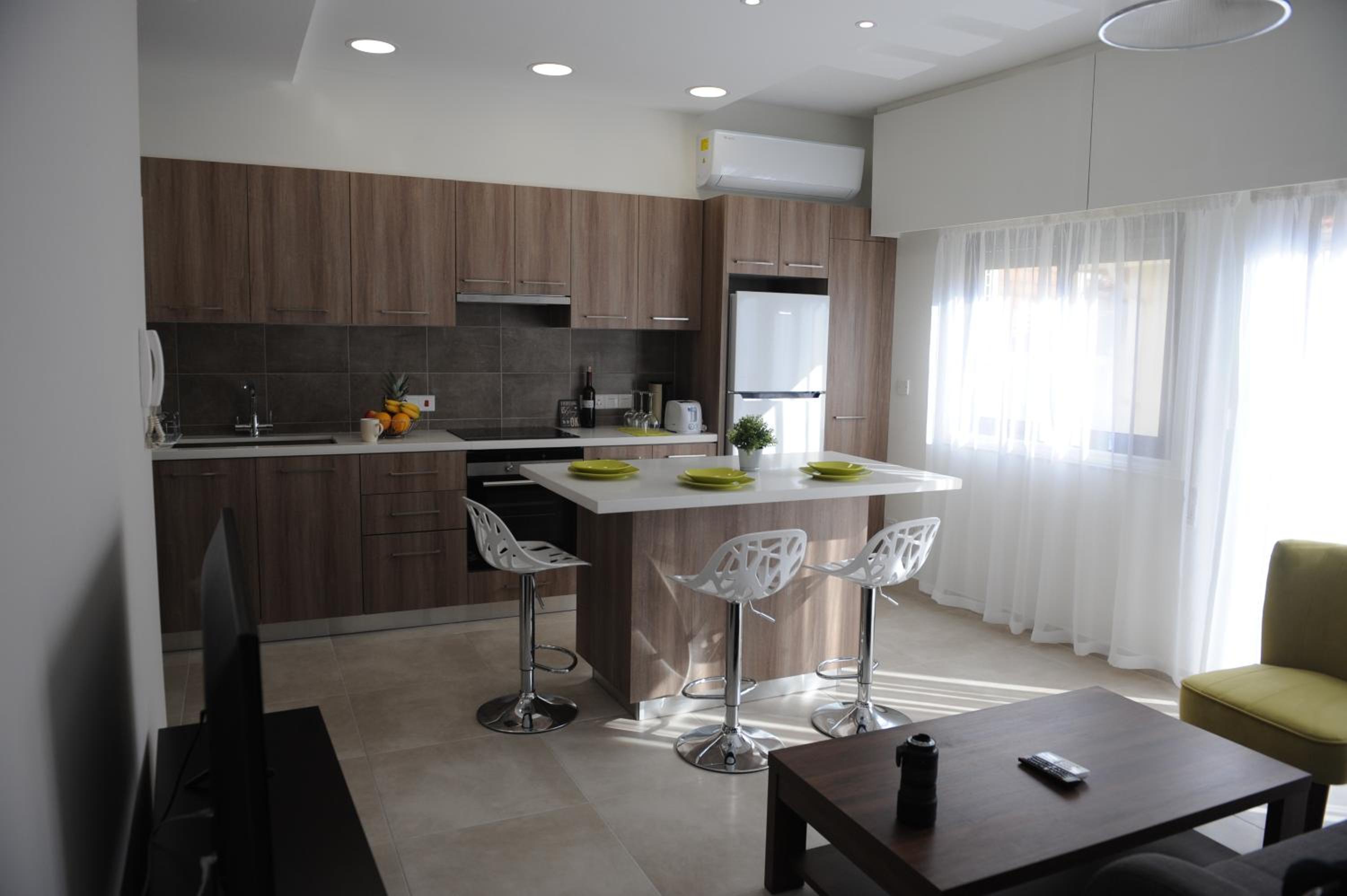 Apartment with Sea View - Photo 18