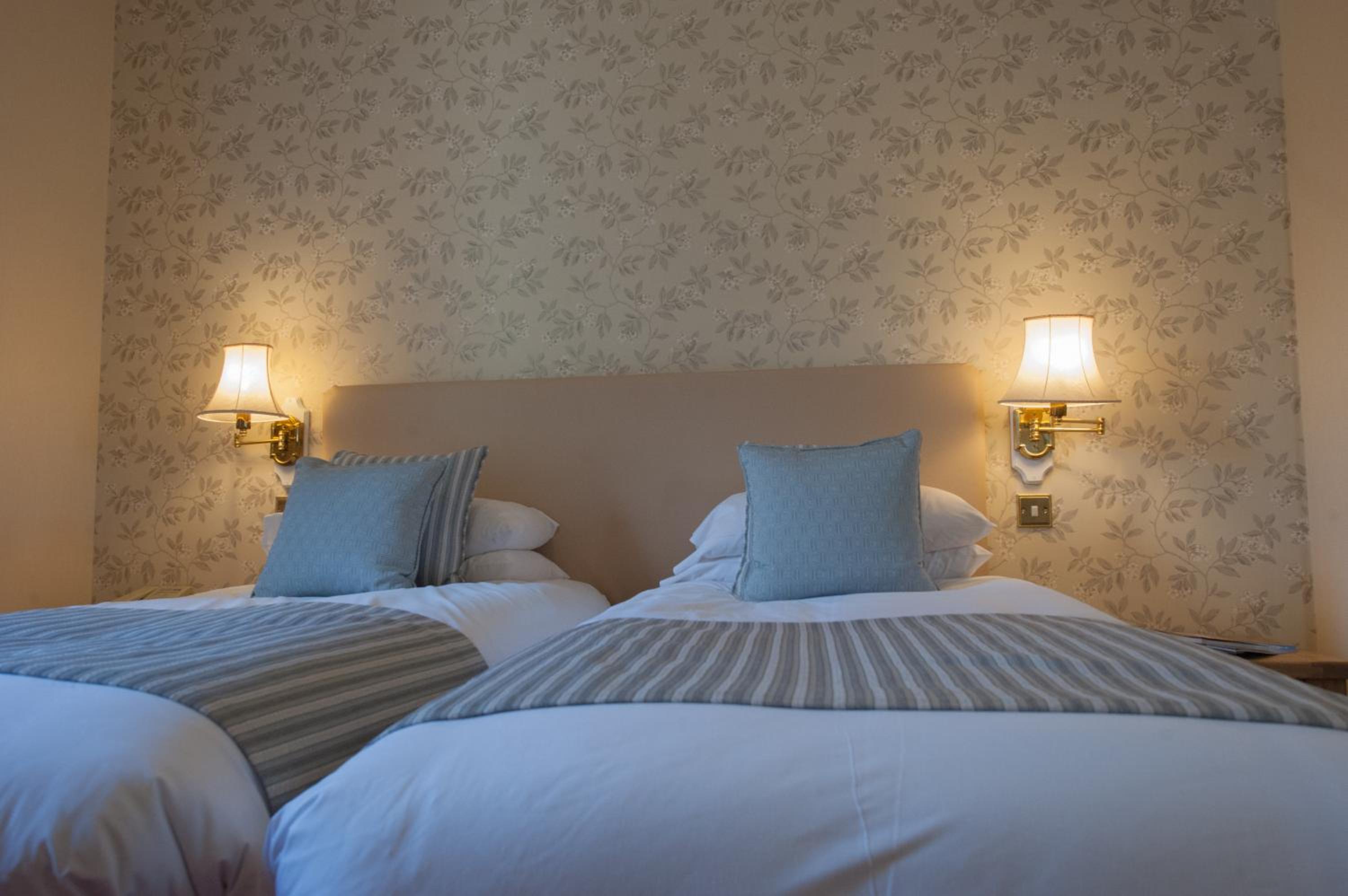Twin Room - Photo 3