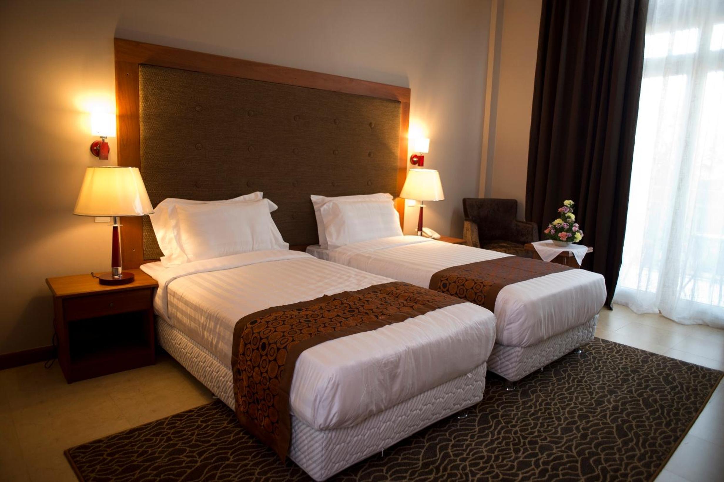 Standard Twin Room