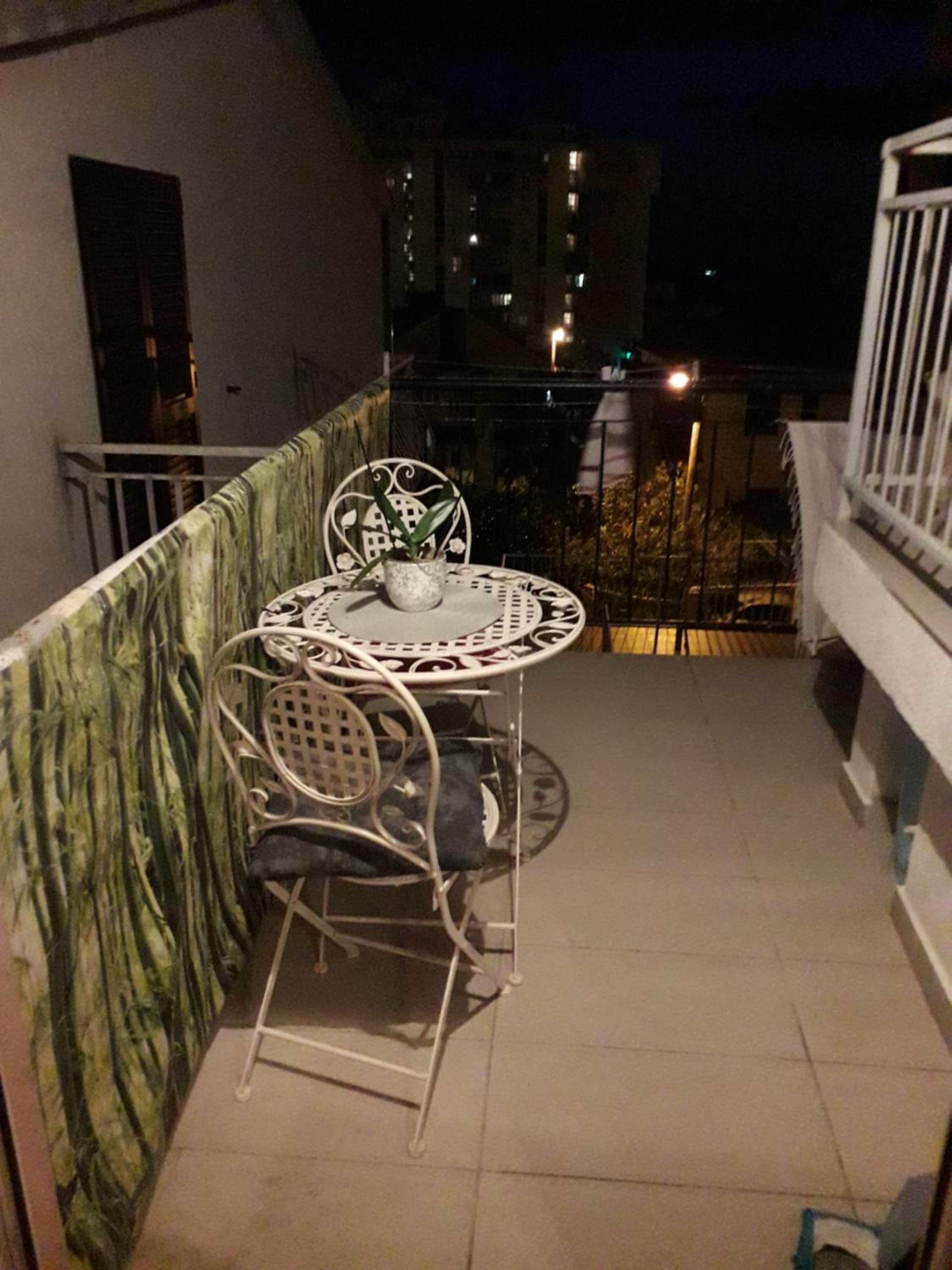 Studio with Balcony - Photo 39