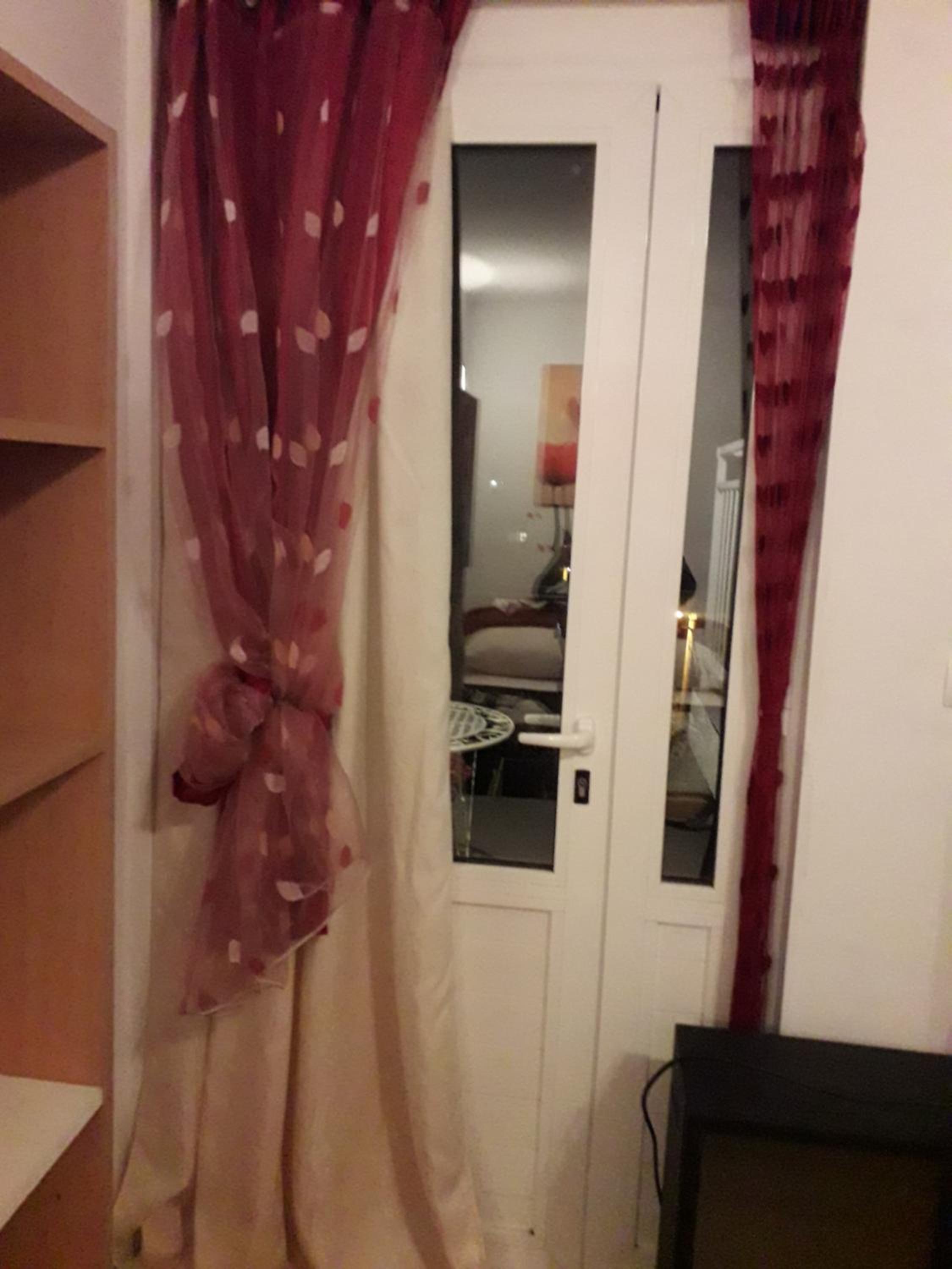 Studio with Balcony - Photo 14