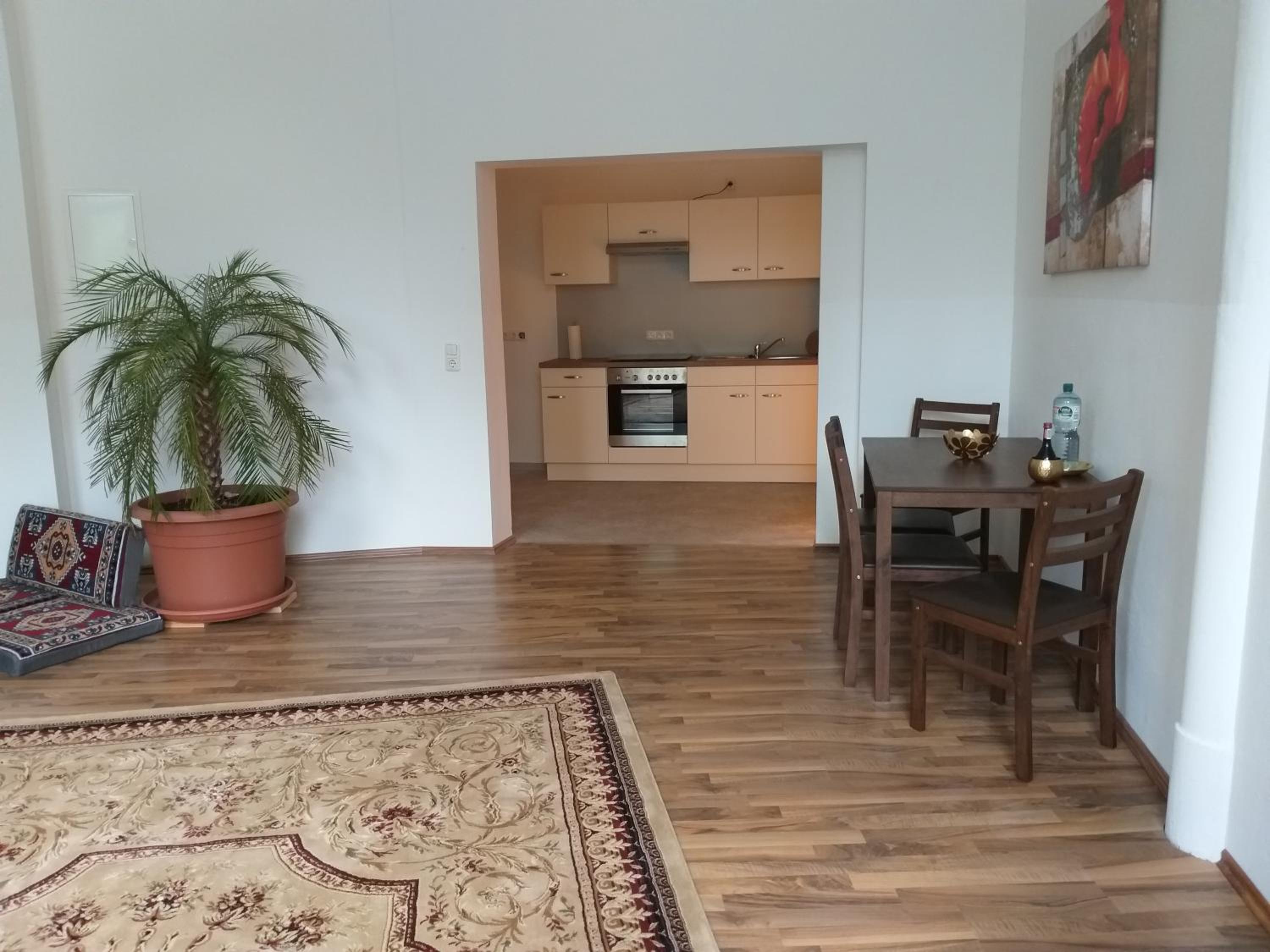 Apartment photo 2